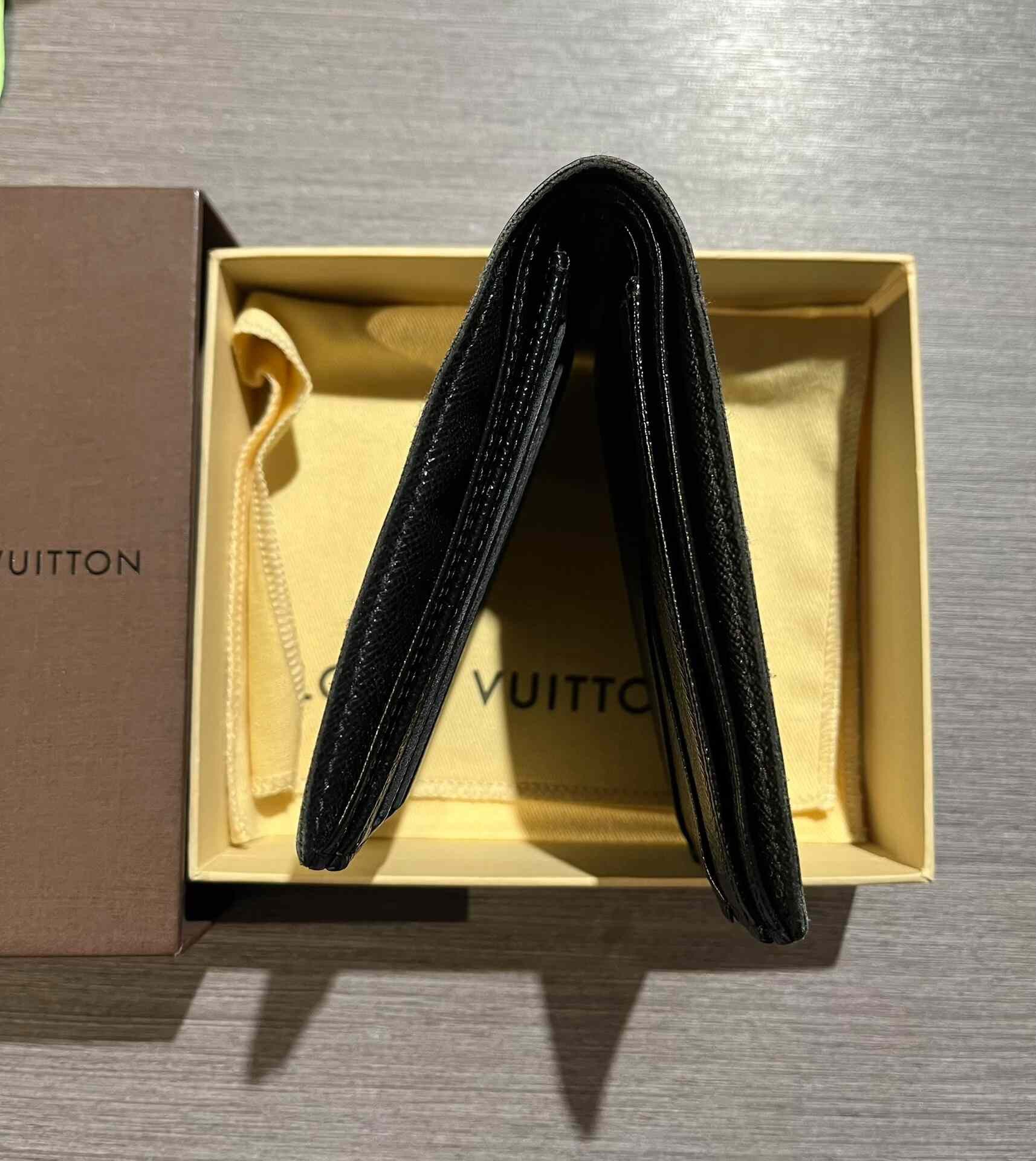 Louis Vuitton Louis Vuitton Checkered Black Item 42.5 Men Size ONE SIZE - 6 Thumbnail