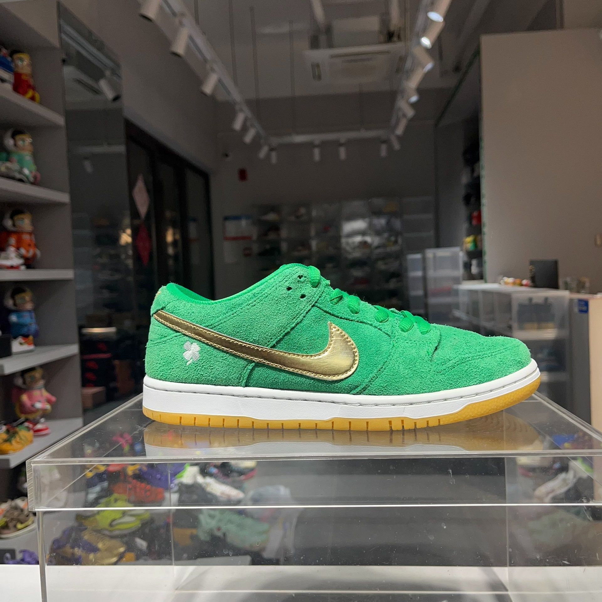 Nike Nike DUNK Green Lowtop Sneakers 9 Men Size US 9 / EU 42 - 5 Thumbnail