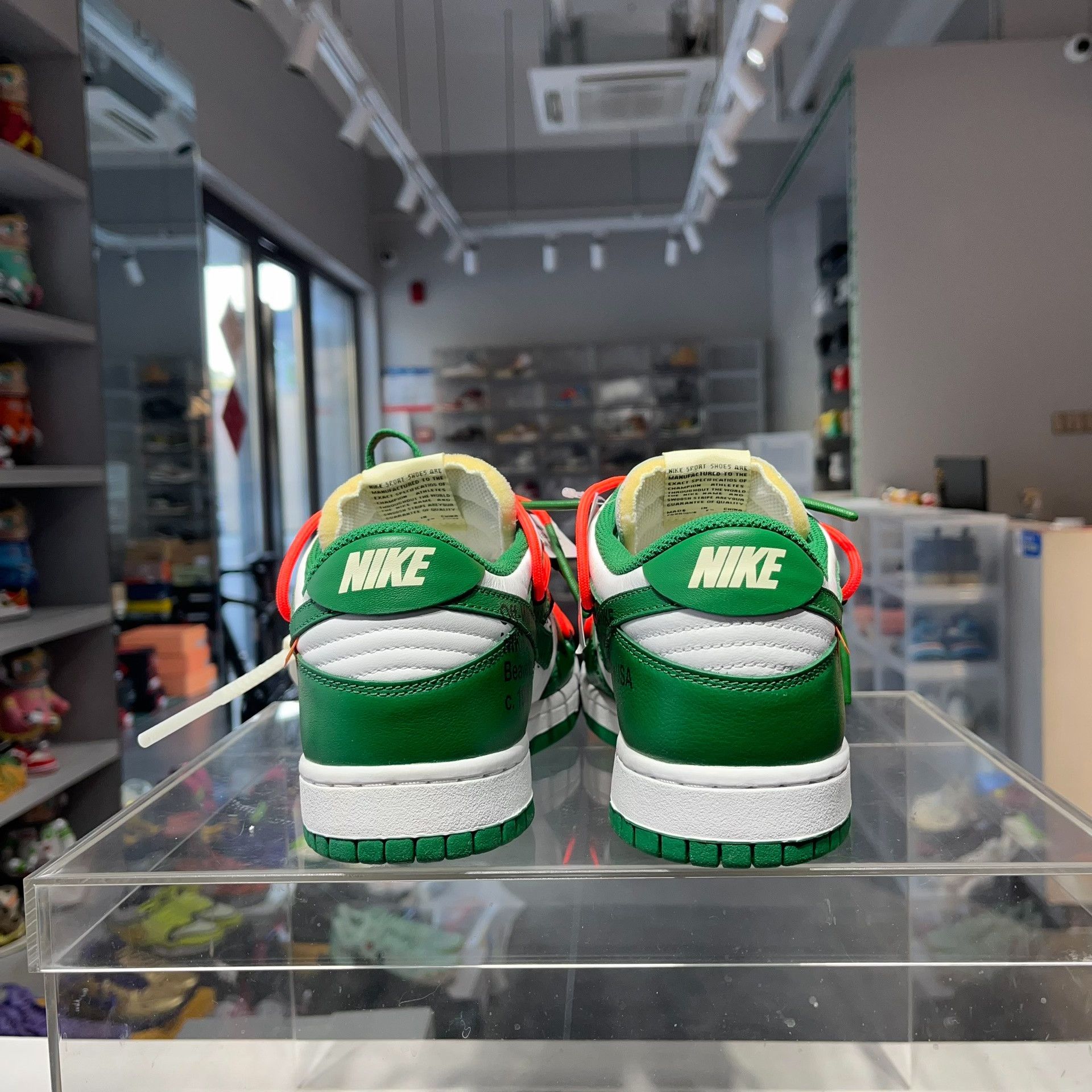 Nike Nike DUNK Green Lowtop Sneakers 9 Men Size US 9 / EU 42 - 4 Thumbnail