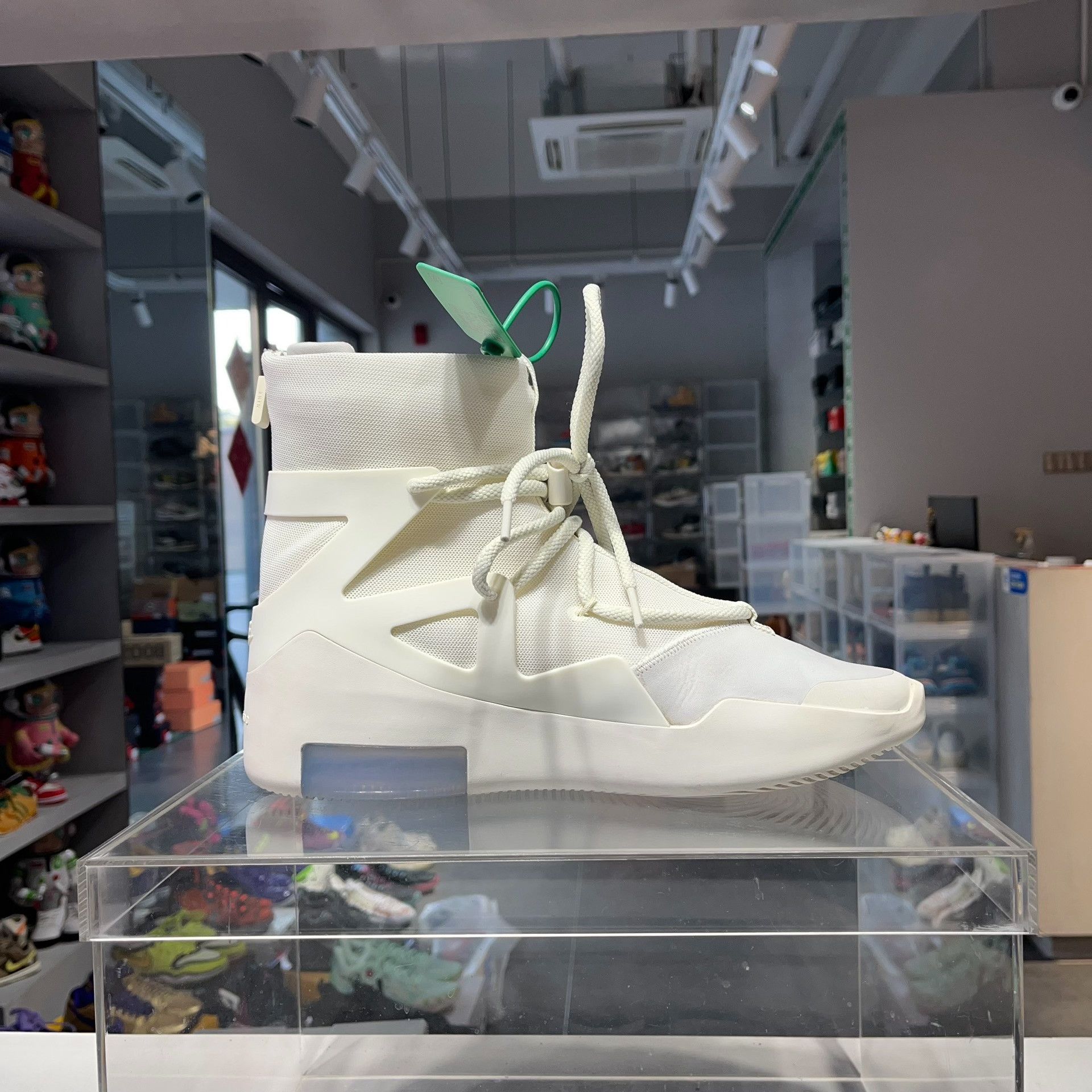 Fear of God Fear of God Retro White Lowtop Sneakers 9.5 Men Size US 9.5 / EU 42-43 - 3 Thumbnail