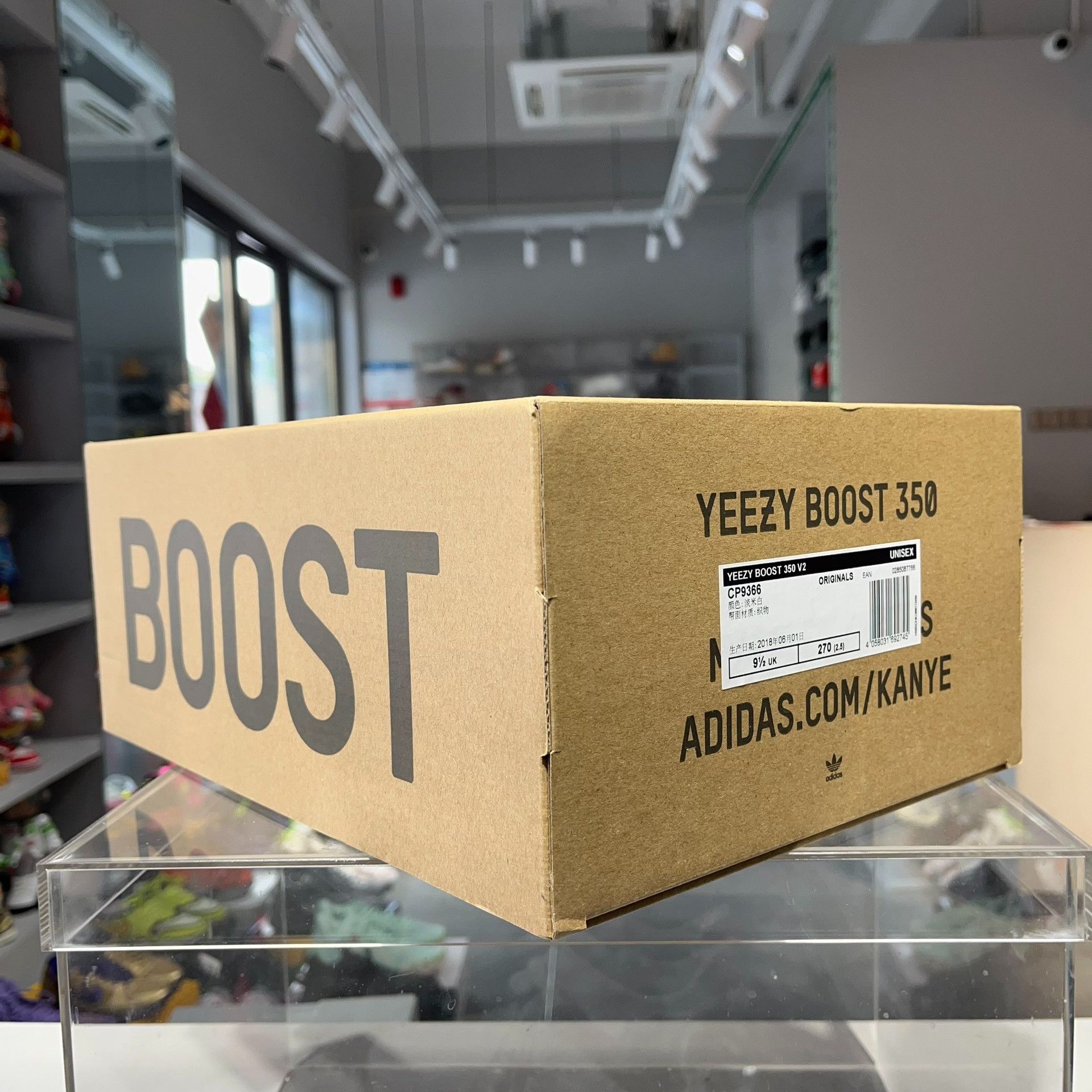 Adidas Adidas YEEZY White Lowtop Sneakers 11 Men Size US 11 / EU 44 - 8 Thumbnail