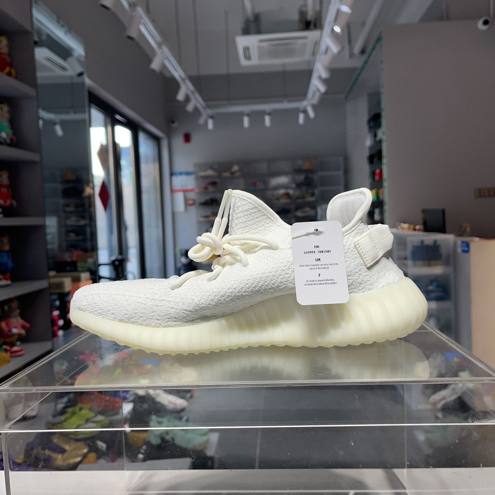 Adidas Adidas YEEZY White Lowtop Sneakers 11 Men Size US 11 / EU 44 - 6 Thumbnail