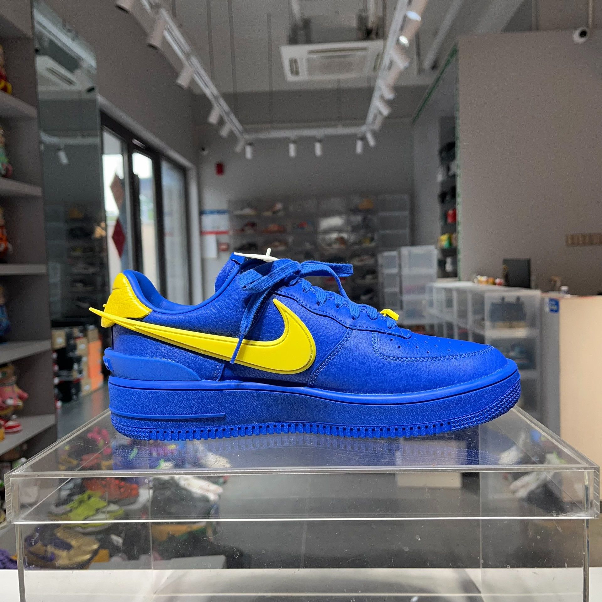 Ambush Design Ambush Design Yellow Lowtop Sneakers 9.5 Men Size US 9.5 / EU 42-43 - 3 Thumbnail