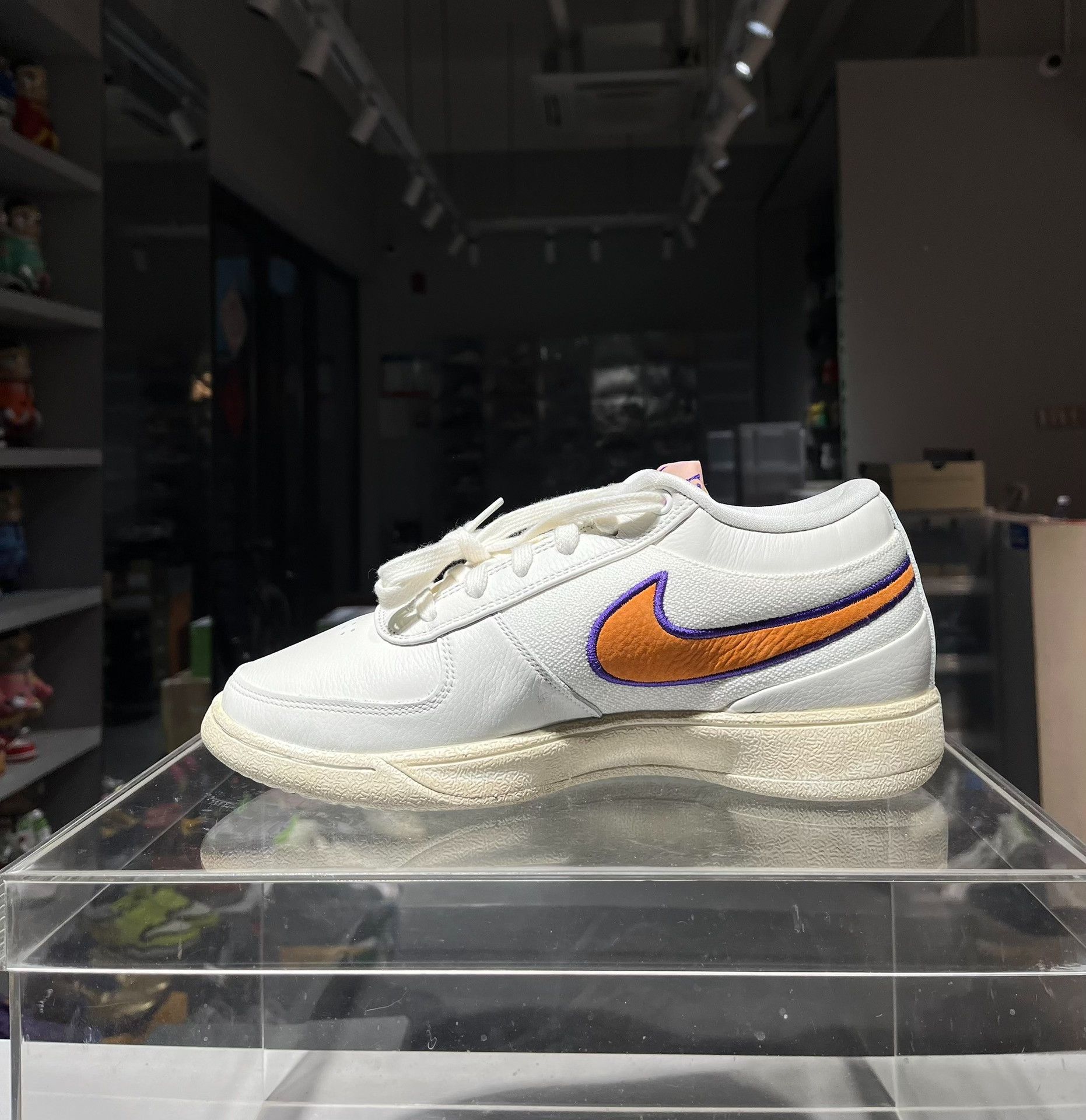 Nike Nike White Lowtop Sneakers 8 Men Size US 8 / EU 41 - 5 Thumbnail