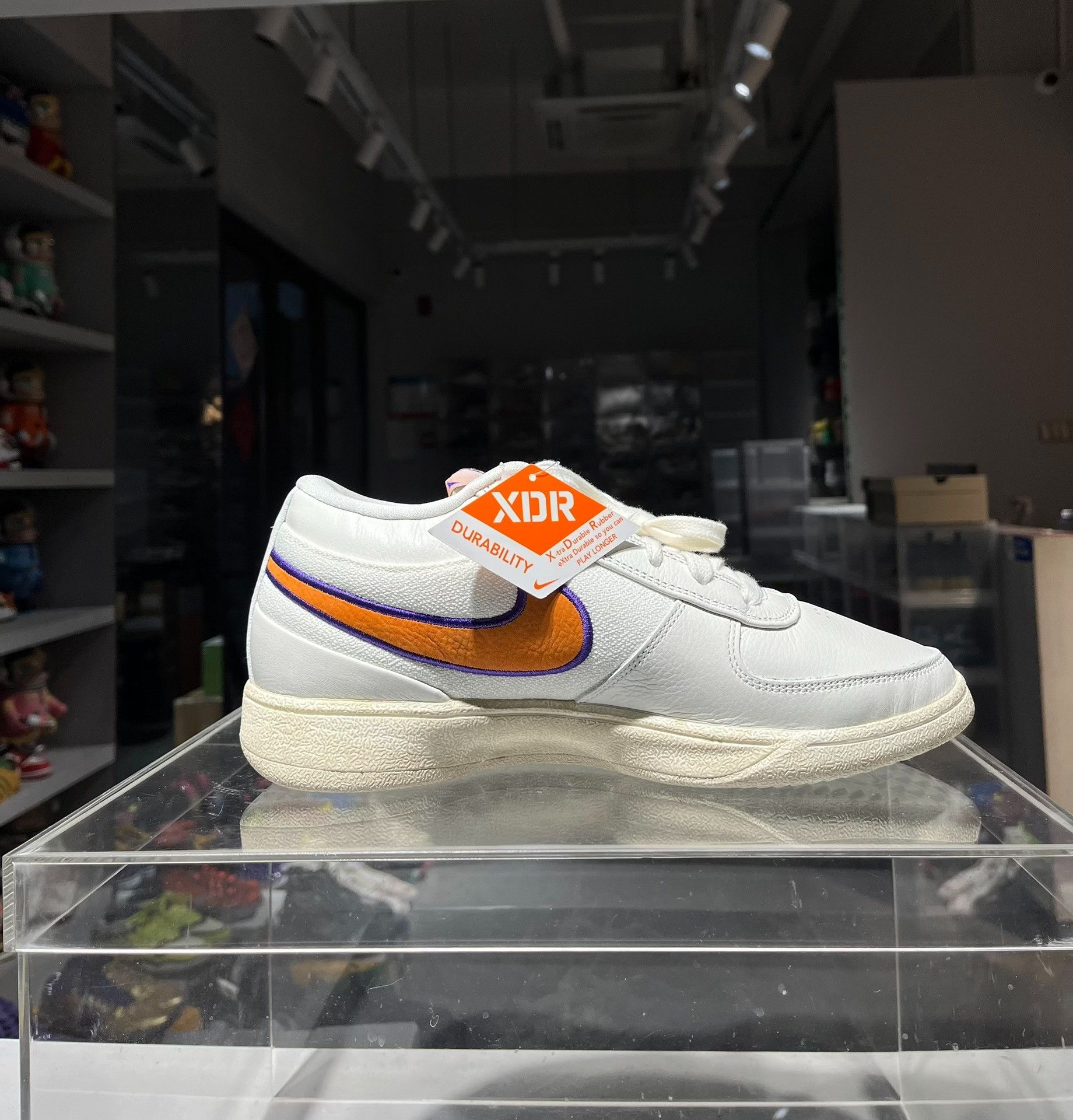 Nike Nike White Lowtop Sneakers 8 Men Size US 8 / EU 41 - 6 Thumbnail