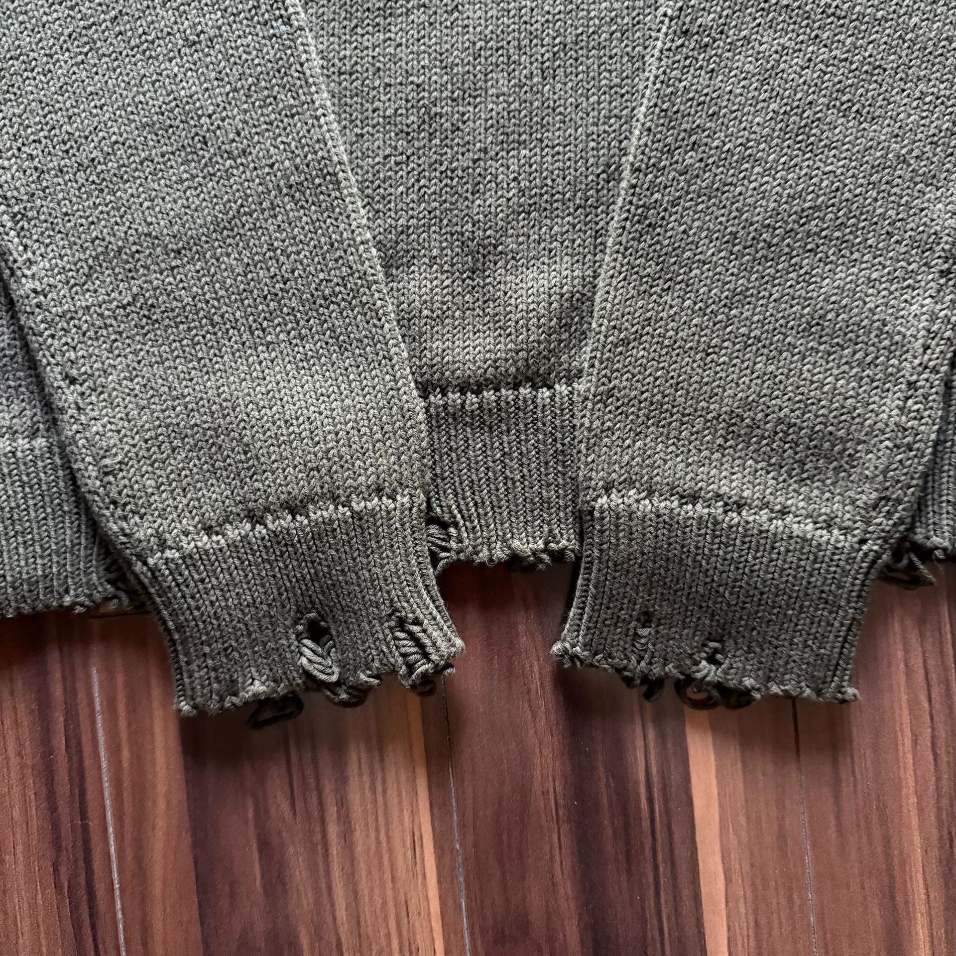 Saint Laurent Paris Saint Laurent Green Knit Sweater Size US L / EU 52-54 / 3 - 3 Thumbnail