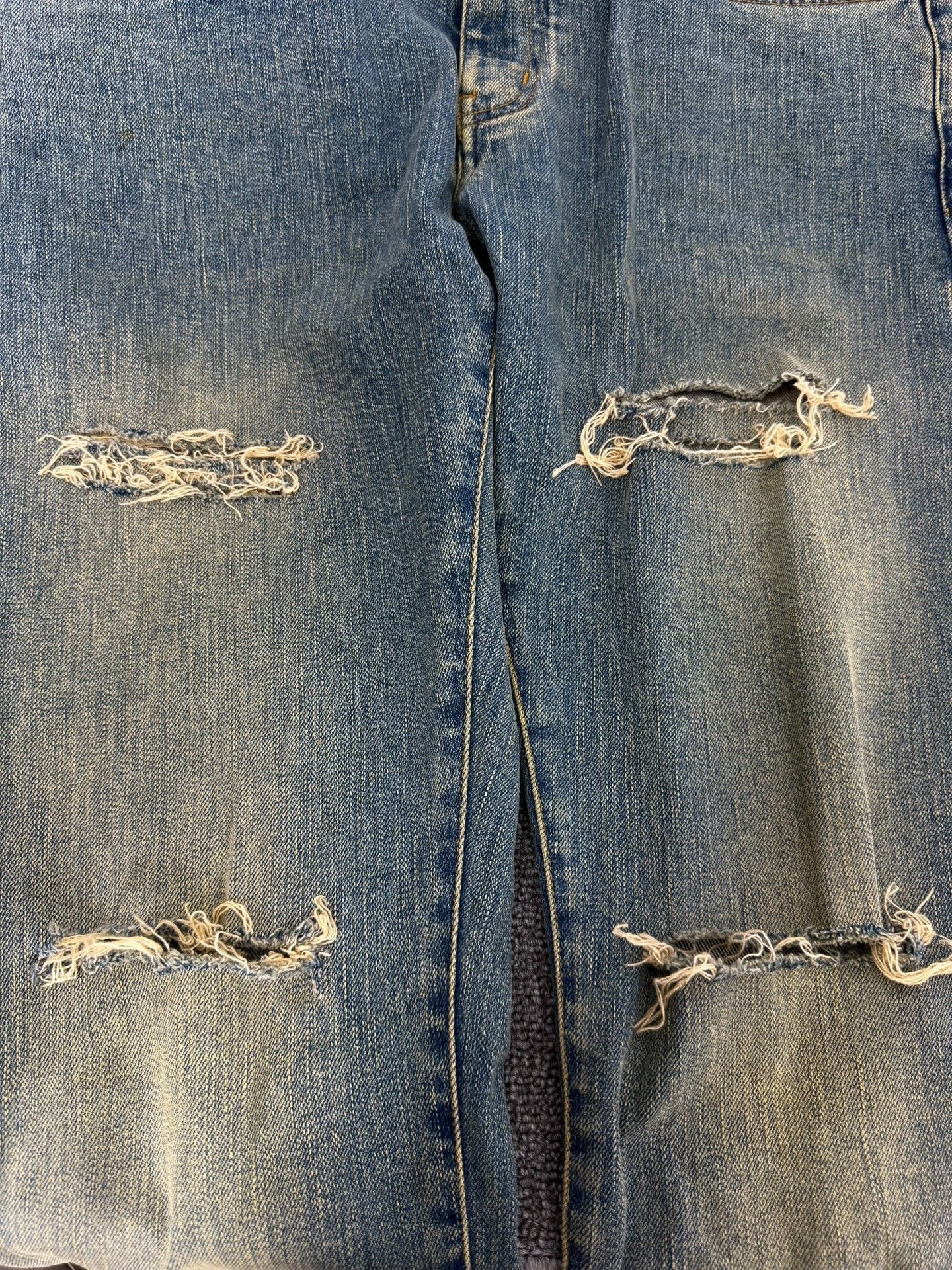 Saint Laurent Paris Saint Laurent Distressed Blue Jeans Size US 32 / EU 48 - 3 Thumbnail