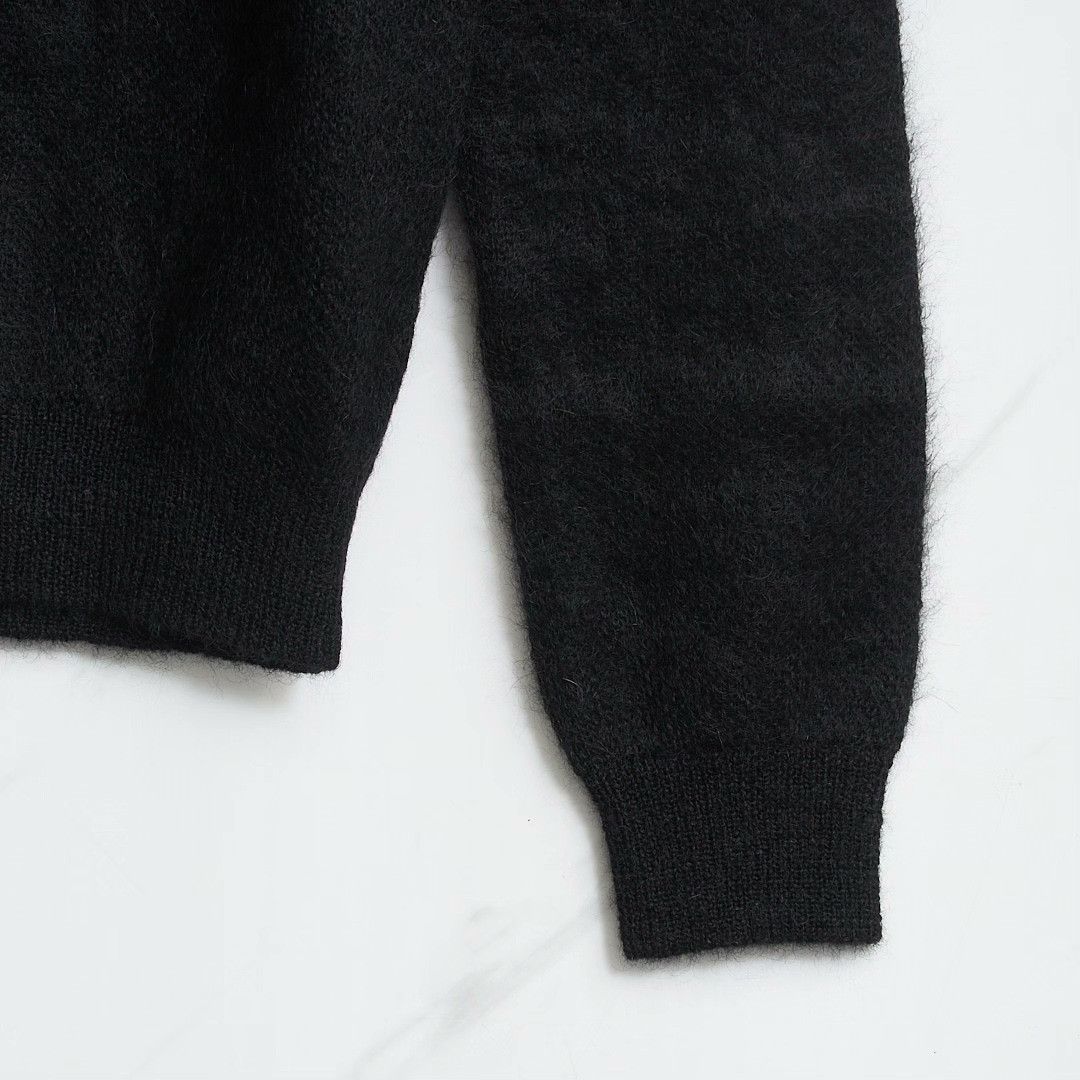Saint Laurent Paris Saint Laurent Men's Classic Round Neck Sweater Size US S / EU 44-46 / 1 - 3 Thumbnail