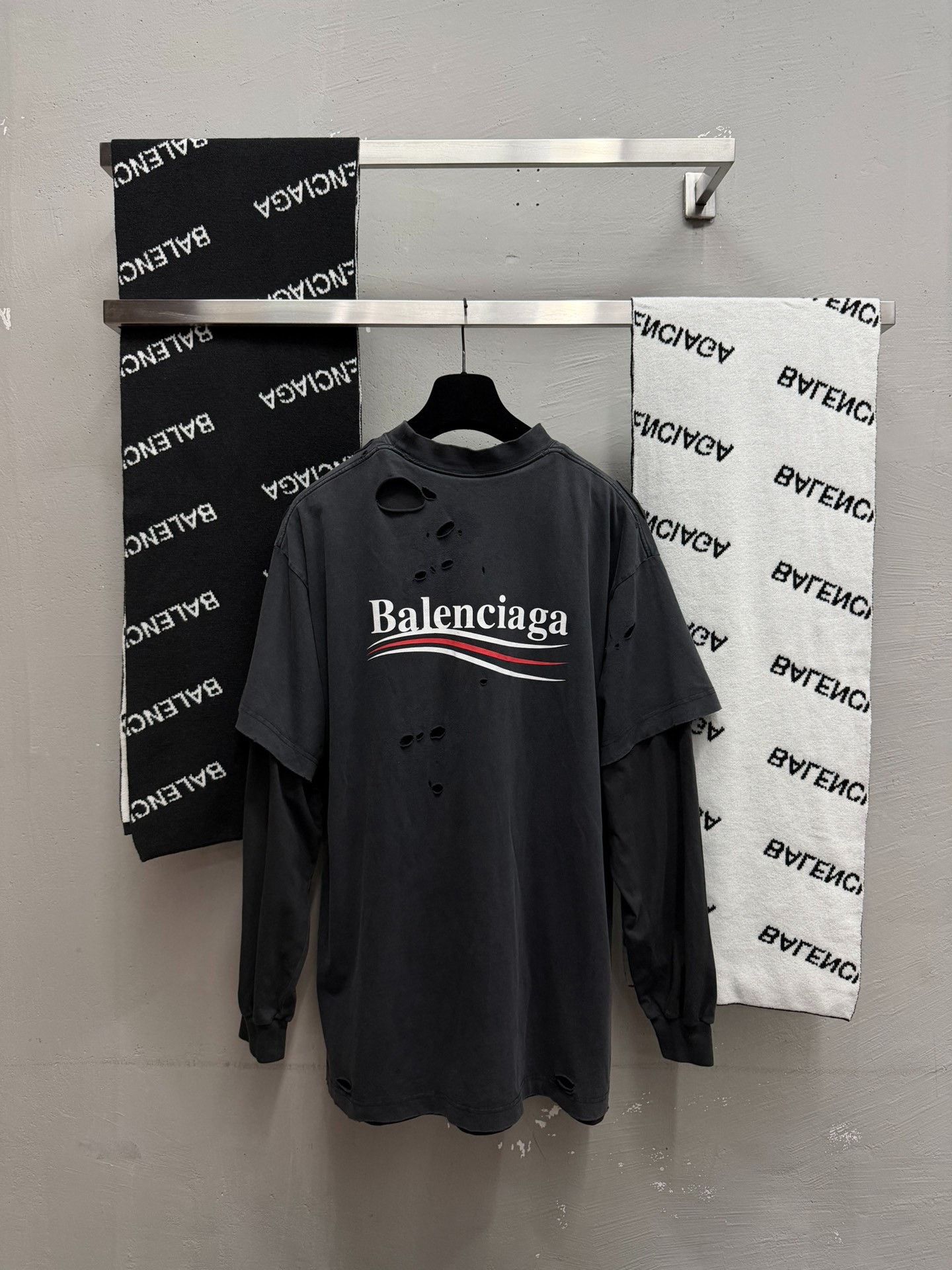 Saint Laurent Paris Balenciaga Distressed Logo Long-Sleeve T-Shirt Size US M / EU 48-50 / 2 - 3 Thumbnail