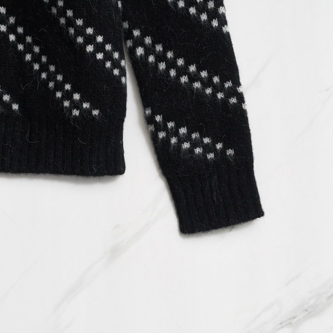 Saint Laurent Paris Saint Laurent Men's Zigzag Knit Sweater Size US M / EU 48-50 / 2 - 3 Thumbnail