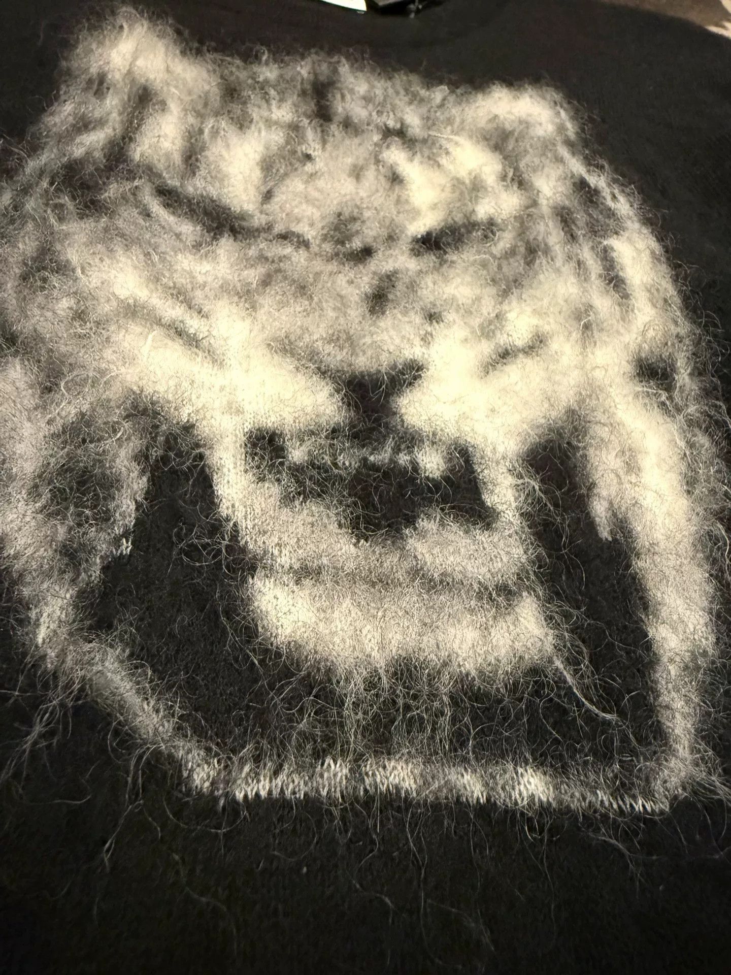 Saint Laurent Paris Saint Laurent Tiger Head Black Sweater Size US L / EU 52-54 / 3 - 3 Thumbnail