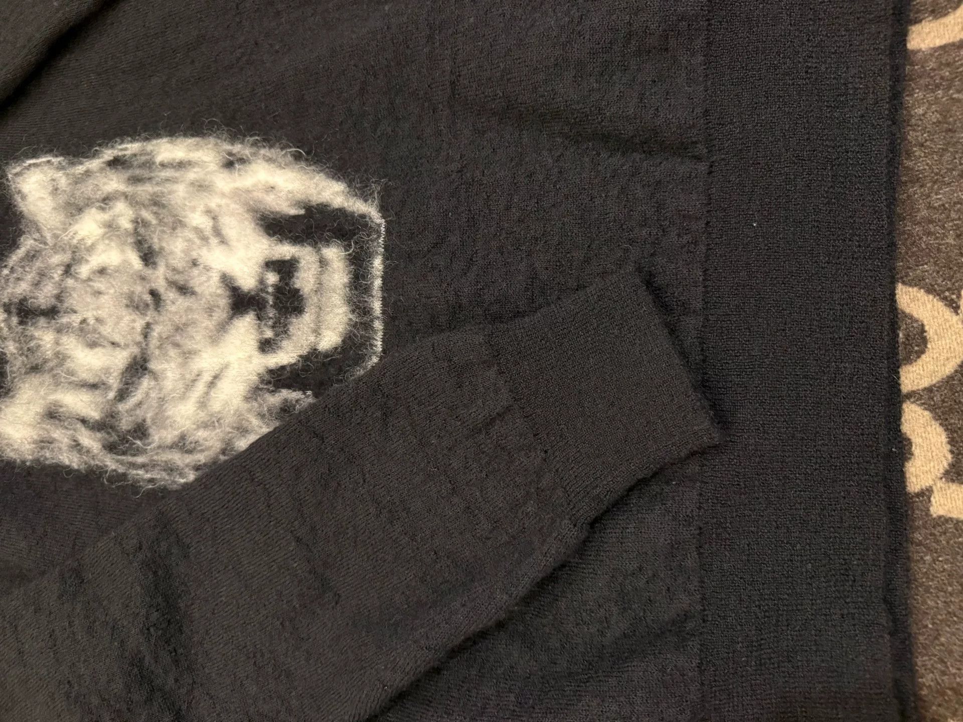 Saint Laurent Paris Saint Laurent Tiger Head Black Sweater Size US L / EU 52-54 / 3 - 8 Thumbnail
