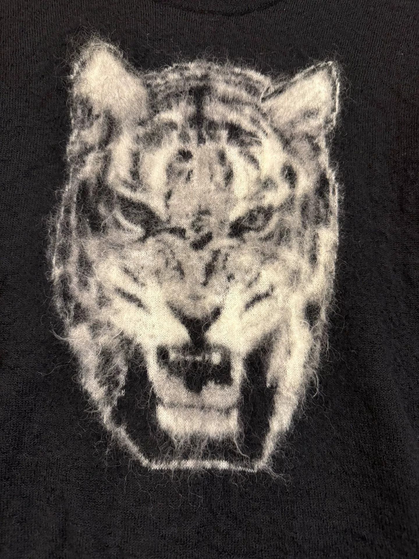 Saint Laurent Paris Saint Laurent Tiger Head Black Sweater Size US L / EU 52-54 / 3 - 2 Thumbnail