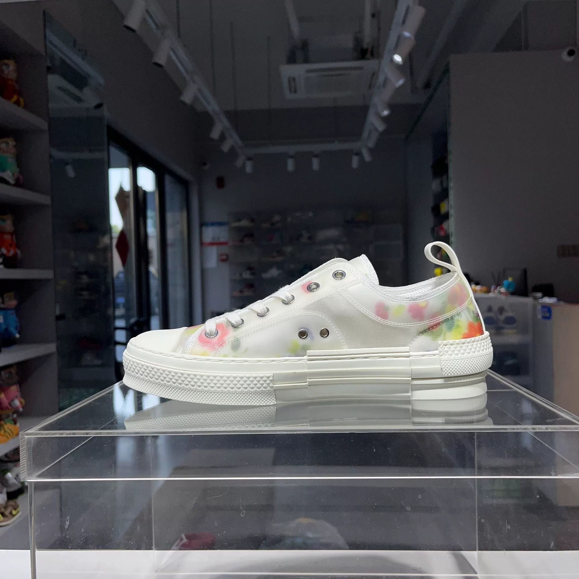 Dior Dior Floral Lowtop Sneakers 7 Men Size US 7 / EU 40 - 6 Thumbnail