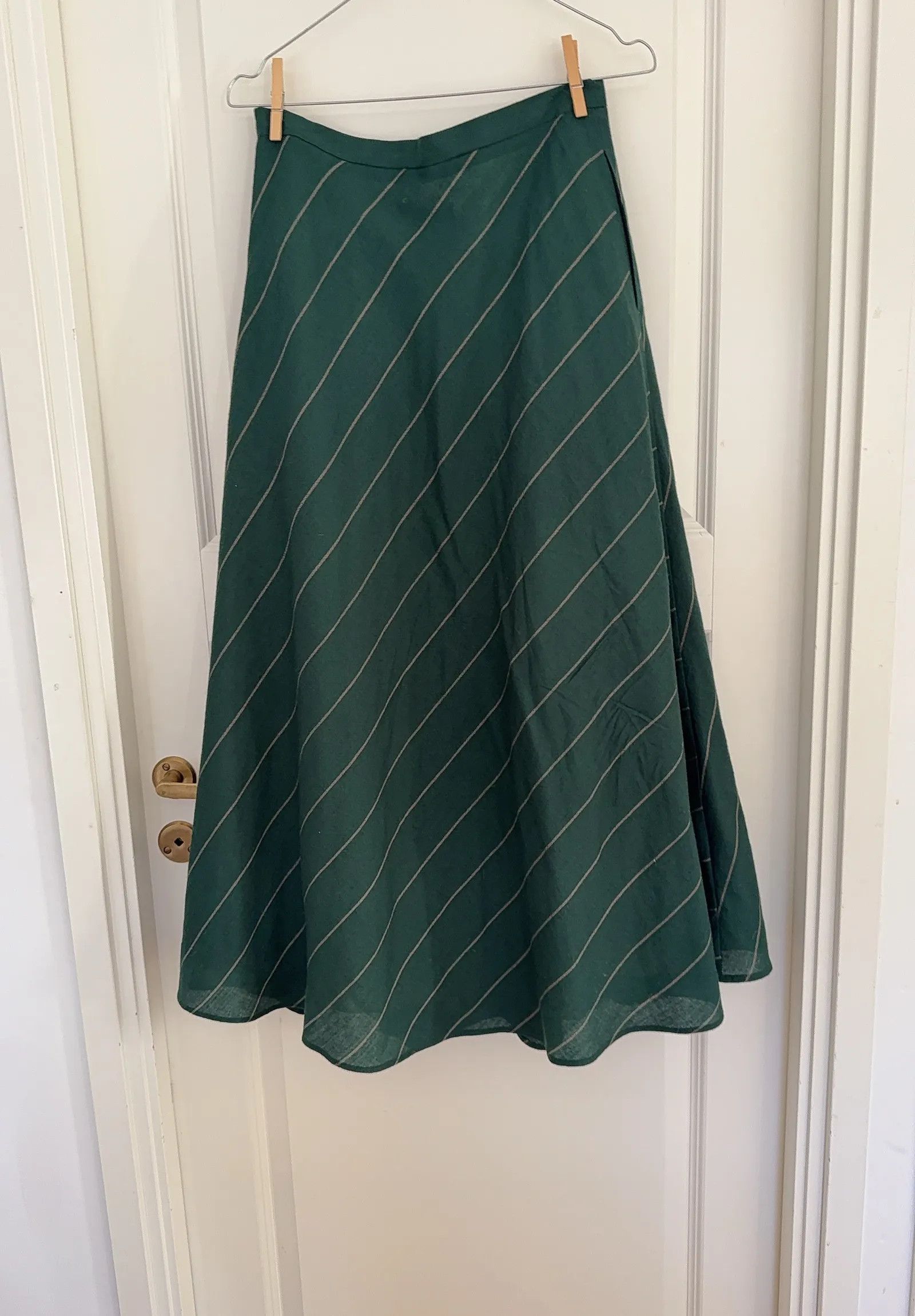 Samuji Samuji Skirt Size 27" / US 4 / IT 40 - 4 Thumbnail