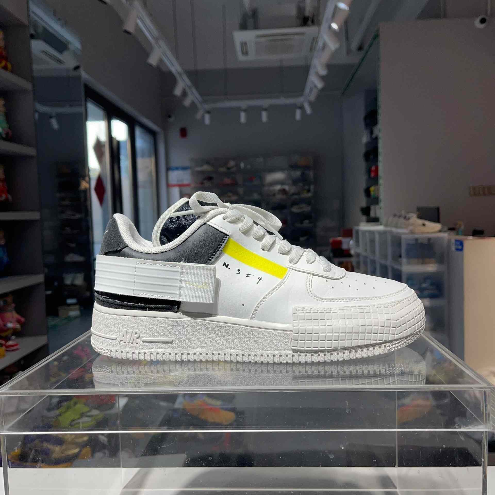 Nike Nike AIR FORCE 1 Yellow Lowtop Sneakers 9.5 Men Size US 9.5 / EU 42-43 - 5 Thumbnail