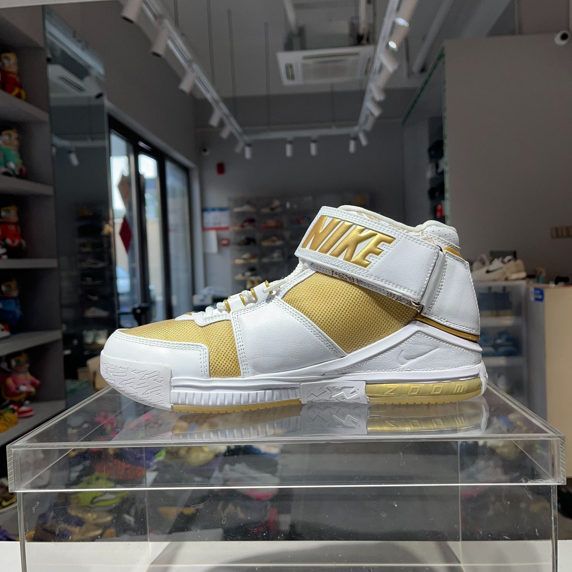 Nike Nike White Lowtop Sneakers 44 Men Size US 10.5 / EU 43-44 - 6 Thumbnail