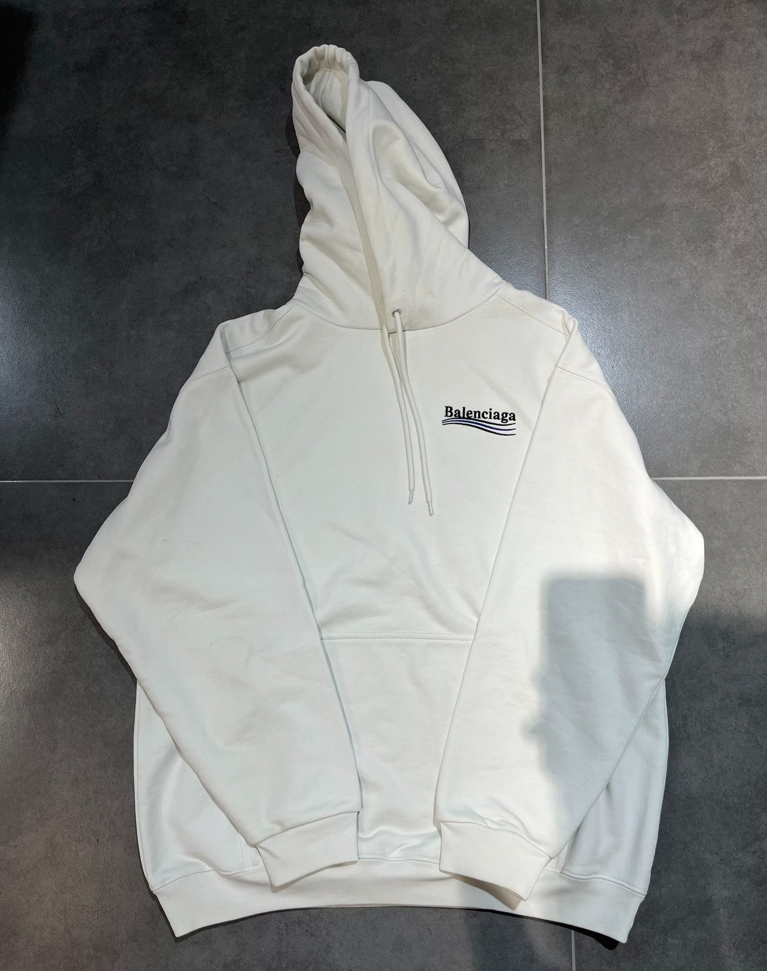 Balenciaga Balenciaga Embroidered White Hoodie m Men Size US M / EU 48-50 / 2 - 5 Thumbnail