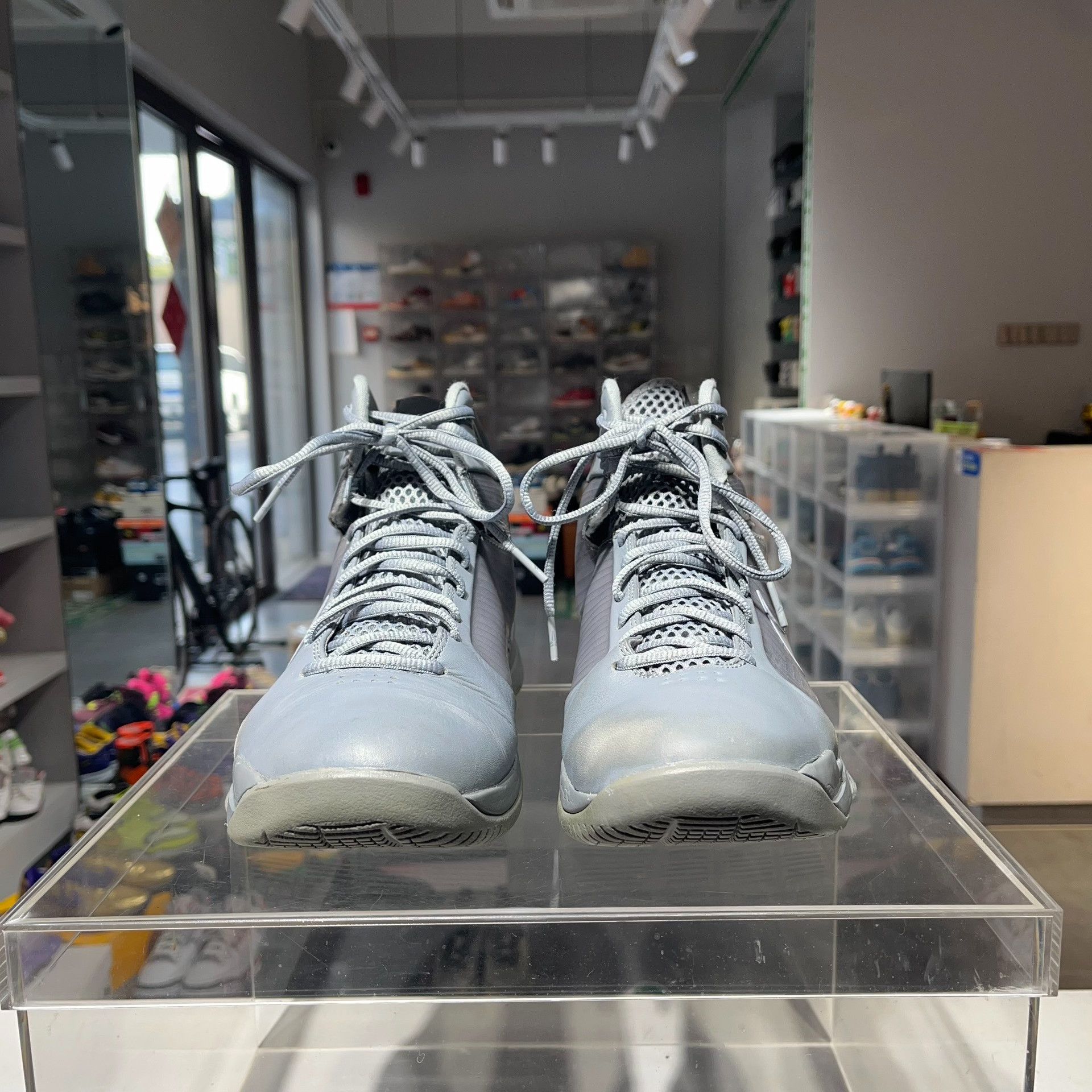 Thom Browne Thom Browne Lowtop Sneakers 11 Men Size US 11 / EU 44 - 2 Thumbnail