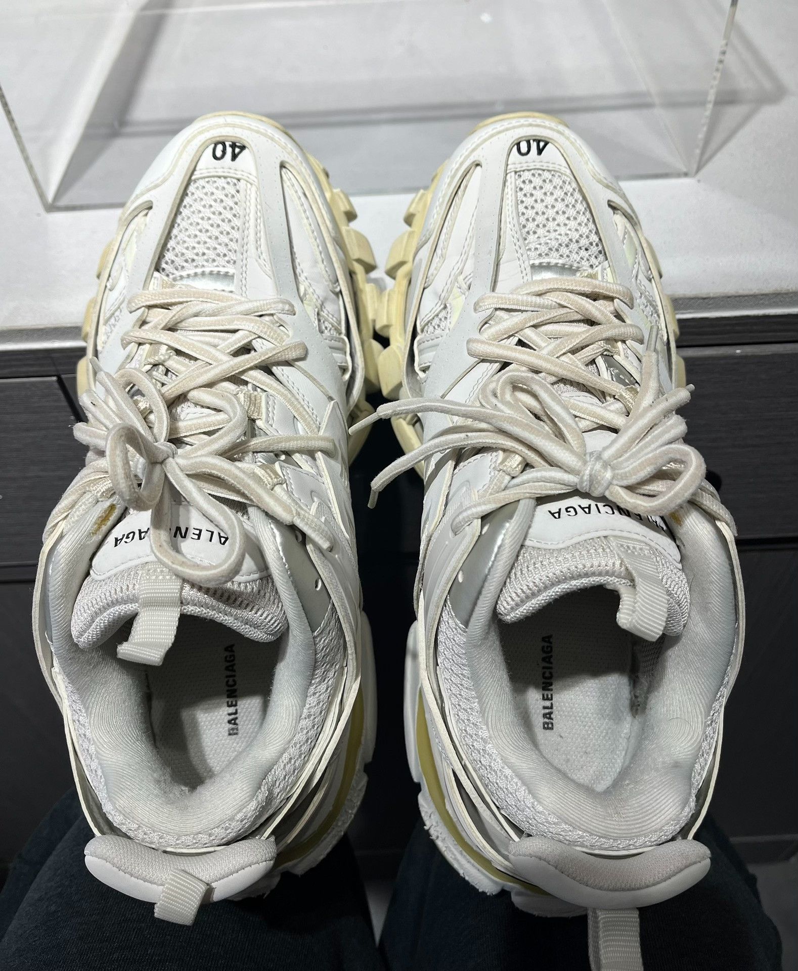 Balenciaga Balenciaga White Lowtop Sneakers 7 Men Size US 7 / EU 40 - 8 Thumbnail