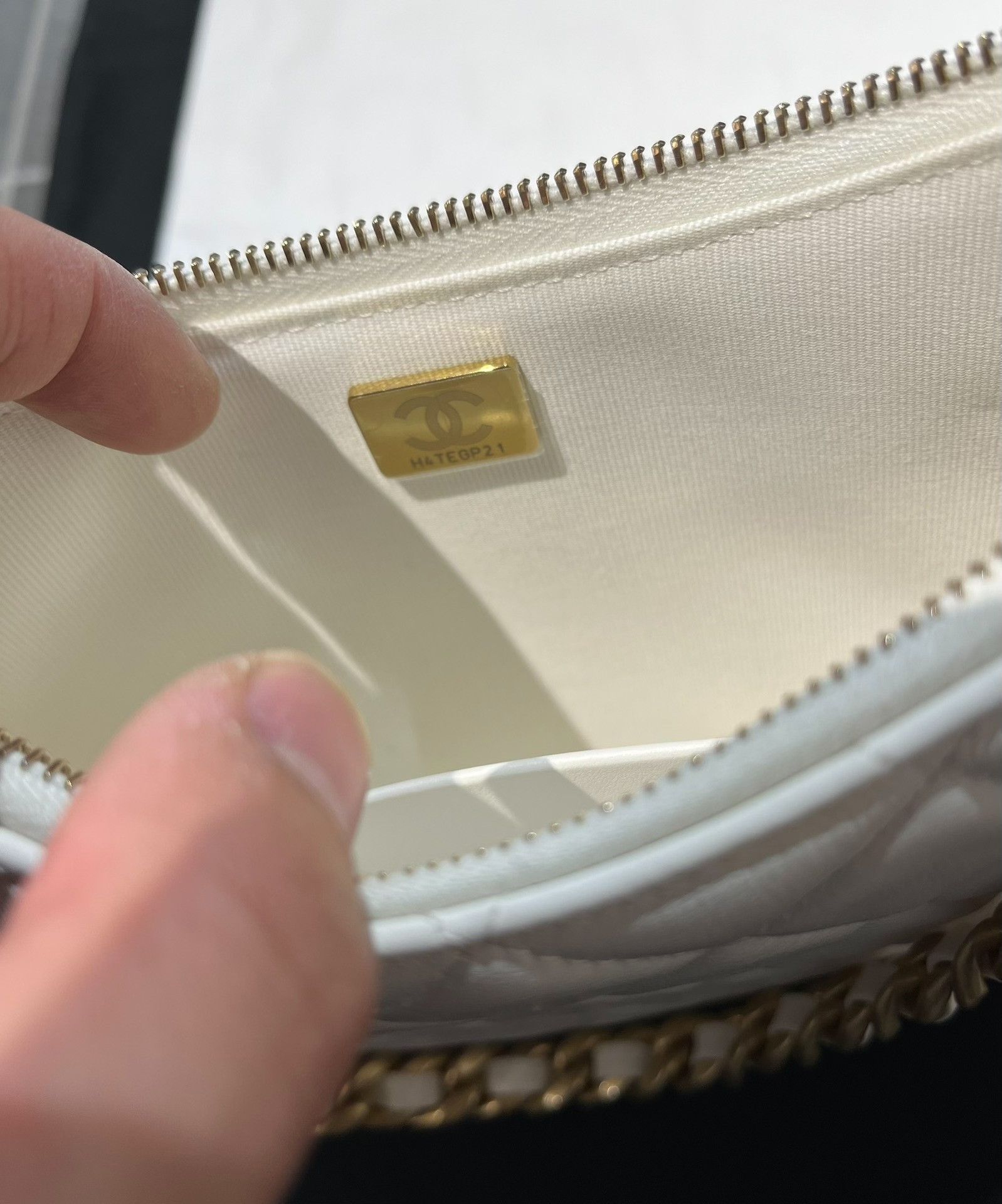 Chanel Chanel White Shoulder Bag OS Women Size ONE SIZE - 7 Thumbnail