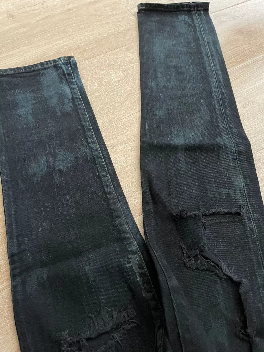 Saint Laurent Paris Saint Laurent Distressed Denim Jeans Size US 30 / EU 46 - 4 Thumbnail