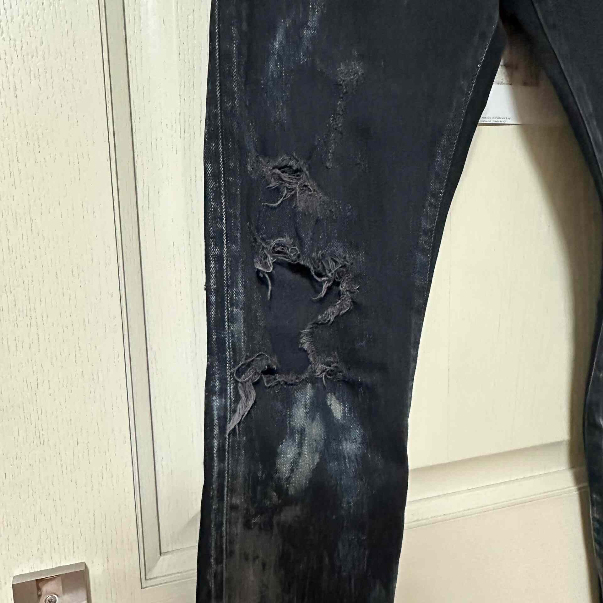 Saint Laurent Paris Saint Laurent Black Distressed Jeans Size US 29 - 2 Thumbnail