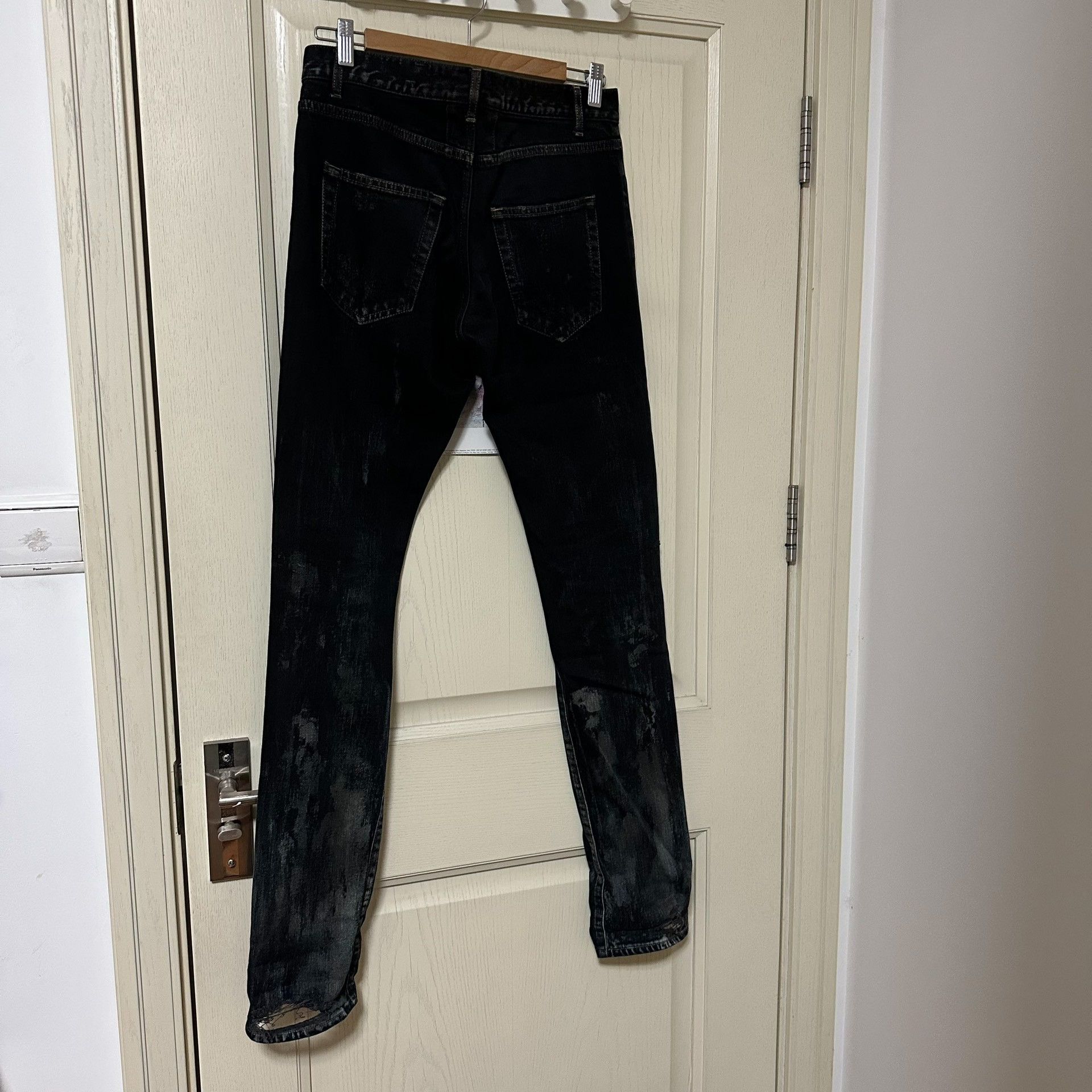 Saint Laurent Paris Saint Laurent Black Distressed Jeans Size US 29 - 7 Thumbnail