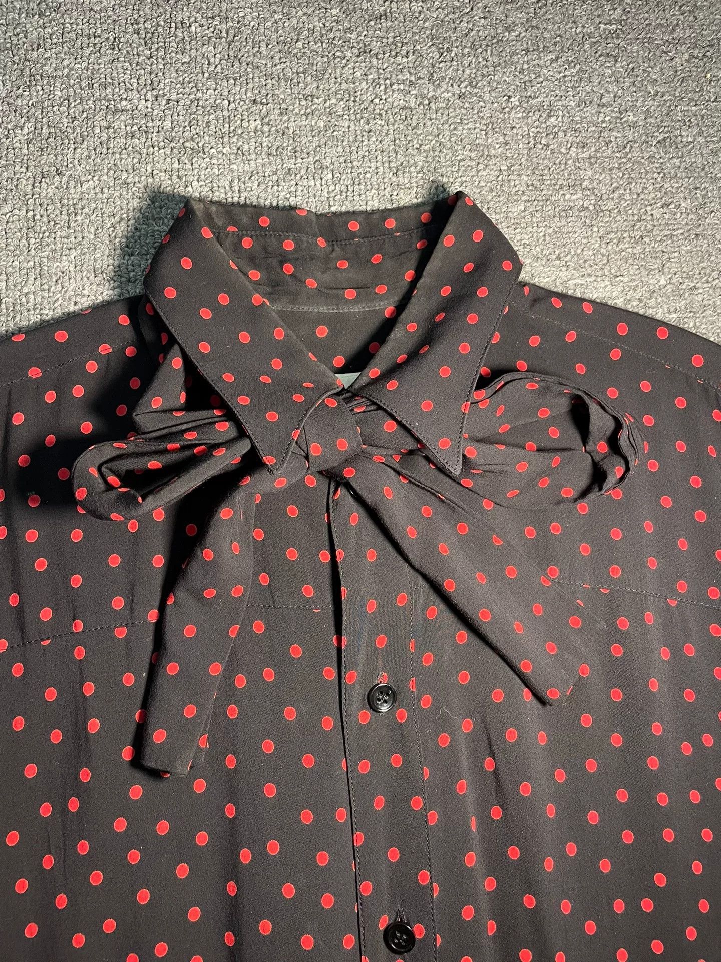 Saint Laurent Paris Saint Laurent Black Red Polka Dot Bow Shirt Size XS / US 0-2 / IT 36-38 - 2 Thumbnail