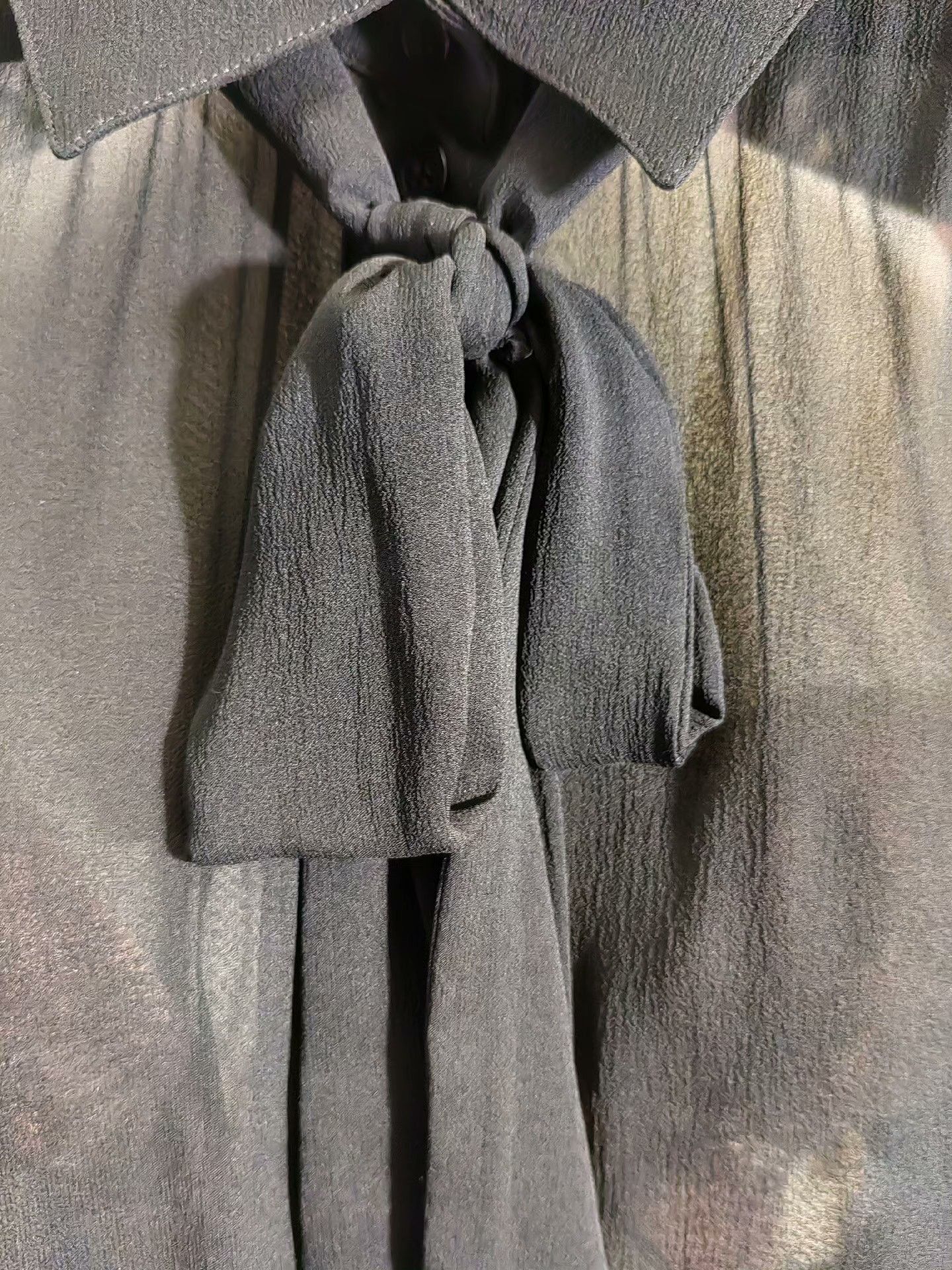 Saint Laurent Paris Saint Laurent Sheer Tie Neck Blouse Size XS / US 0-2 / IT 36-38 - 6 Thumbnail