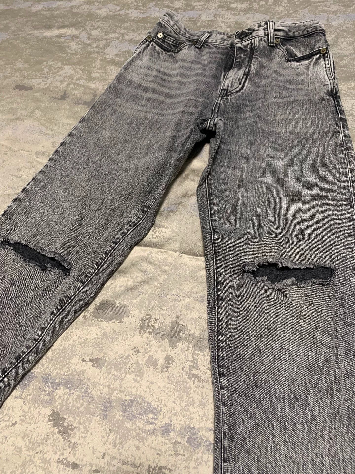 Saint Laurent Paris Saint Laurent Gray Distressed Jeans Size 27" / US 4 / IT 40 - 2 Thumbnail