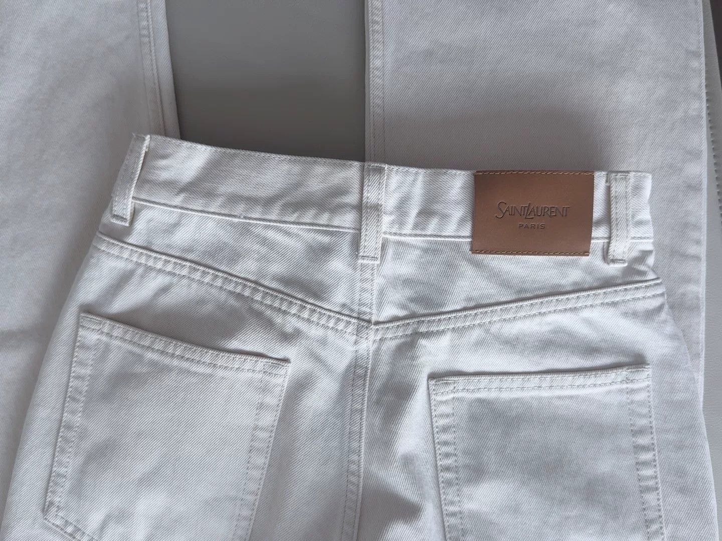 Saint Laurent Paris Saint Laurent High-Waist Flared Jeans Size 26" / US 2 / IT 38 - 5 Thumbnail