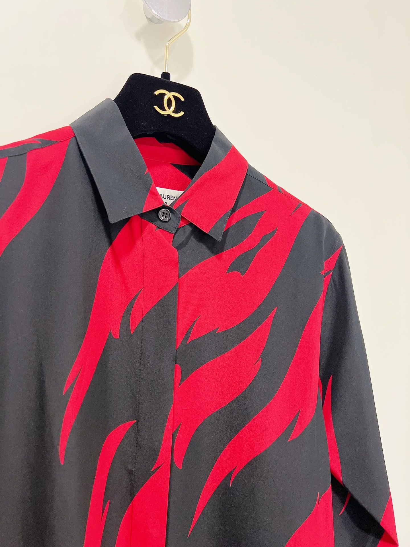 Saint Laurent Paris Saint Laurent Red Black Flame Shirt Size US M / EU 48-50 / 2 - 5 Thumbnail
