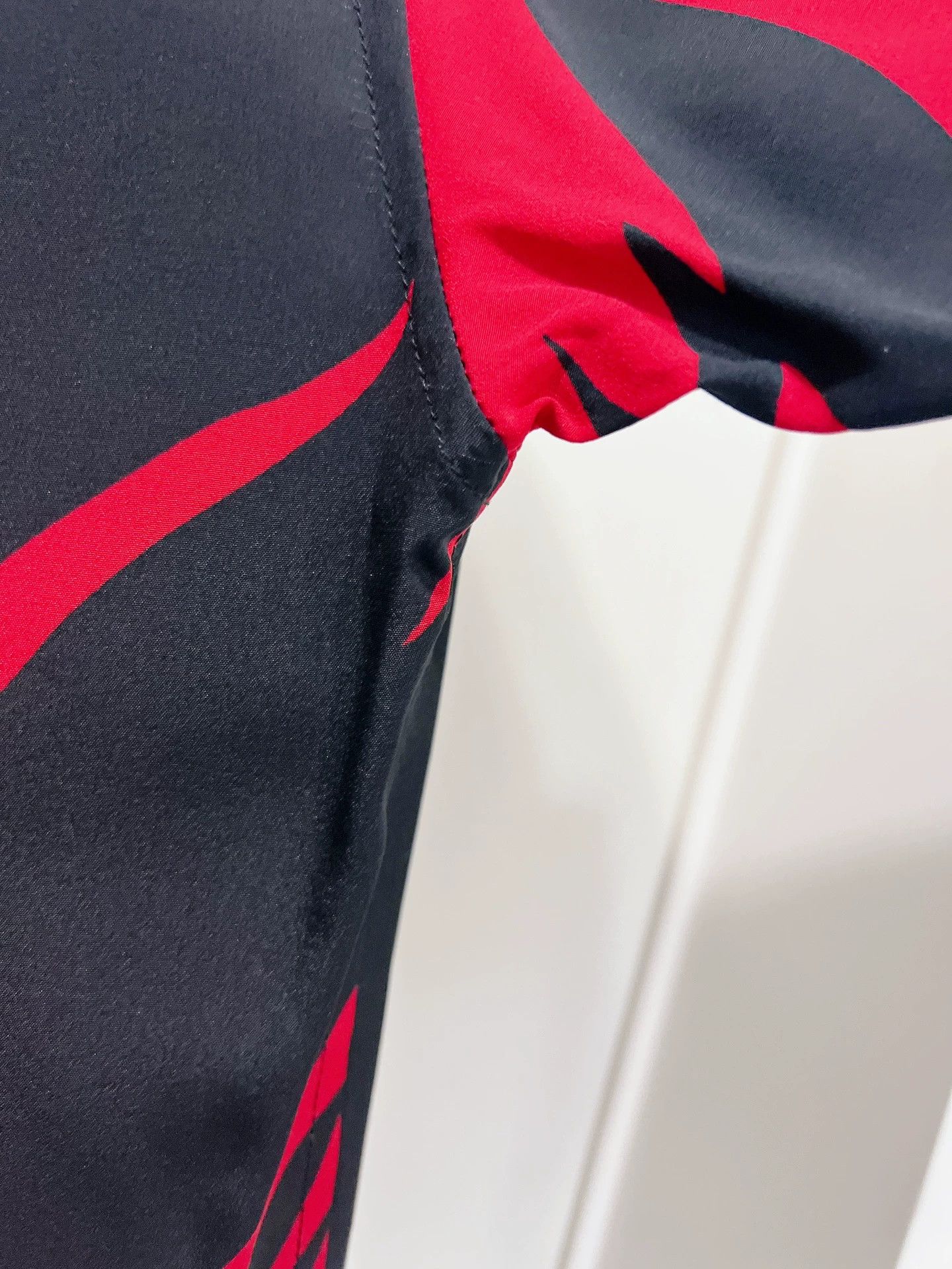 Saint Laurent Paris Saint Laurent Red Black Flame Shirt Size US M / EU 48-50 / 2 - 8 Thumbnail