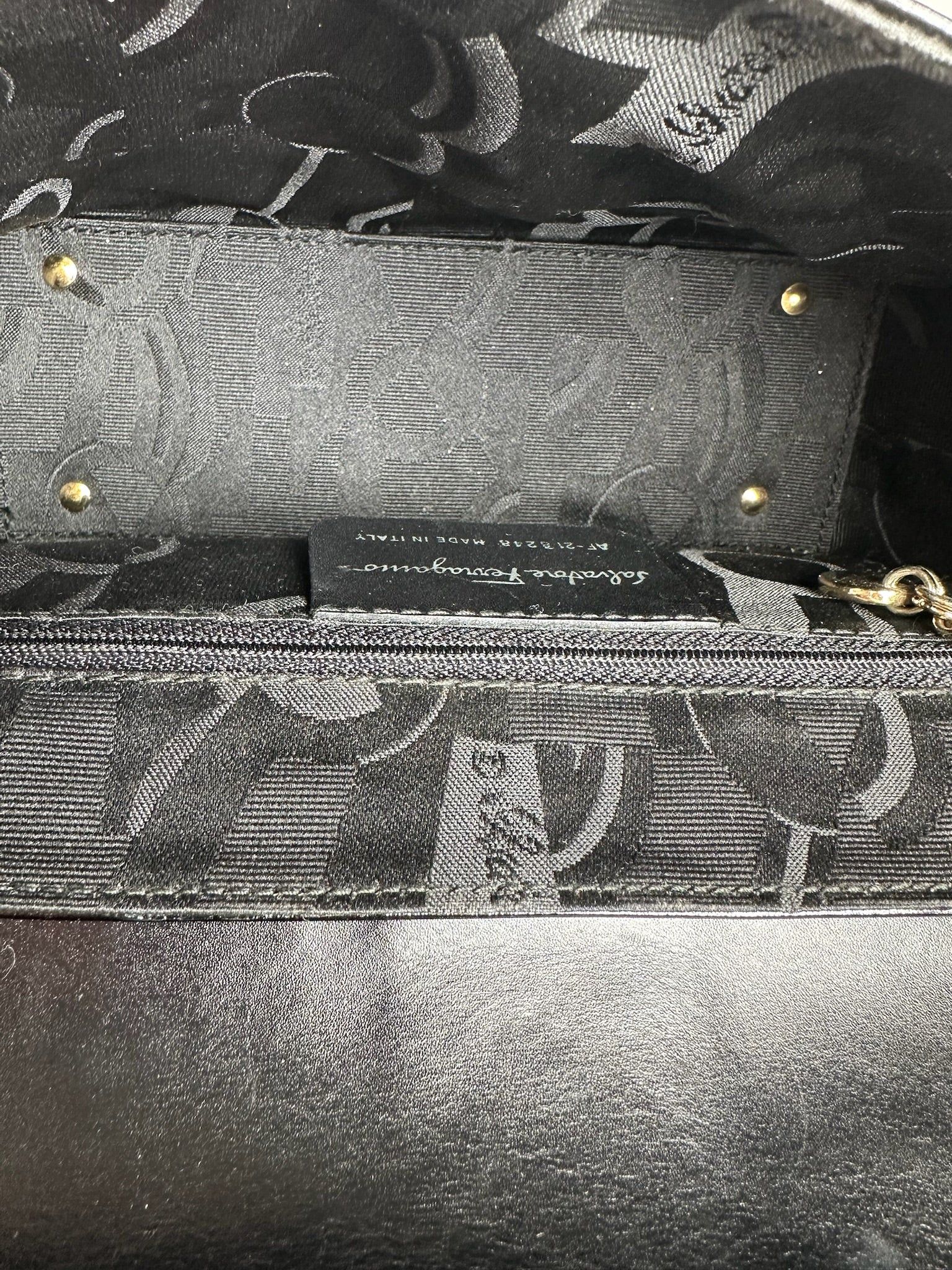 Salvatore Ferragamo Vintage Patent Leather Bag Black Size ONE SIZE - 5 Thumbnail