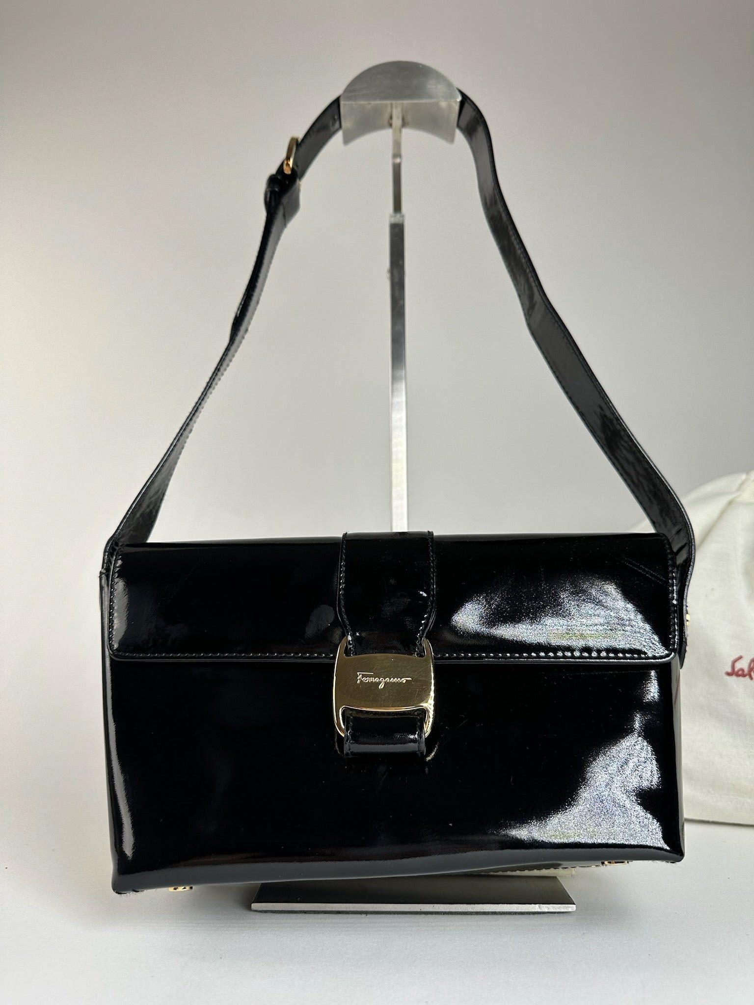 Salvatore Ferragamo Vintage Patent Leather Bag Black Size ONE SIZE - 4 Thumbnail