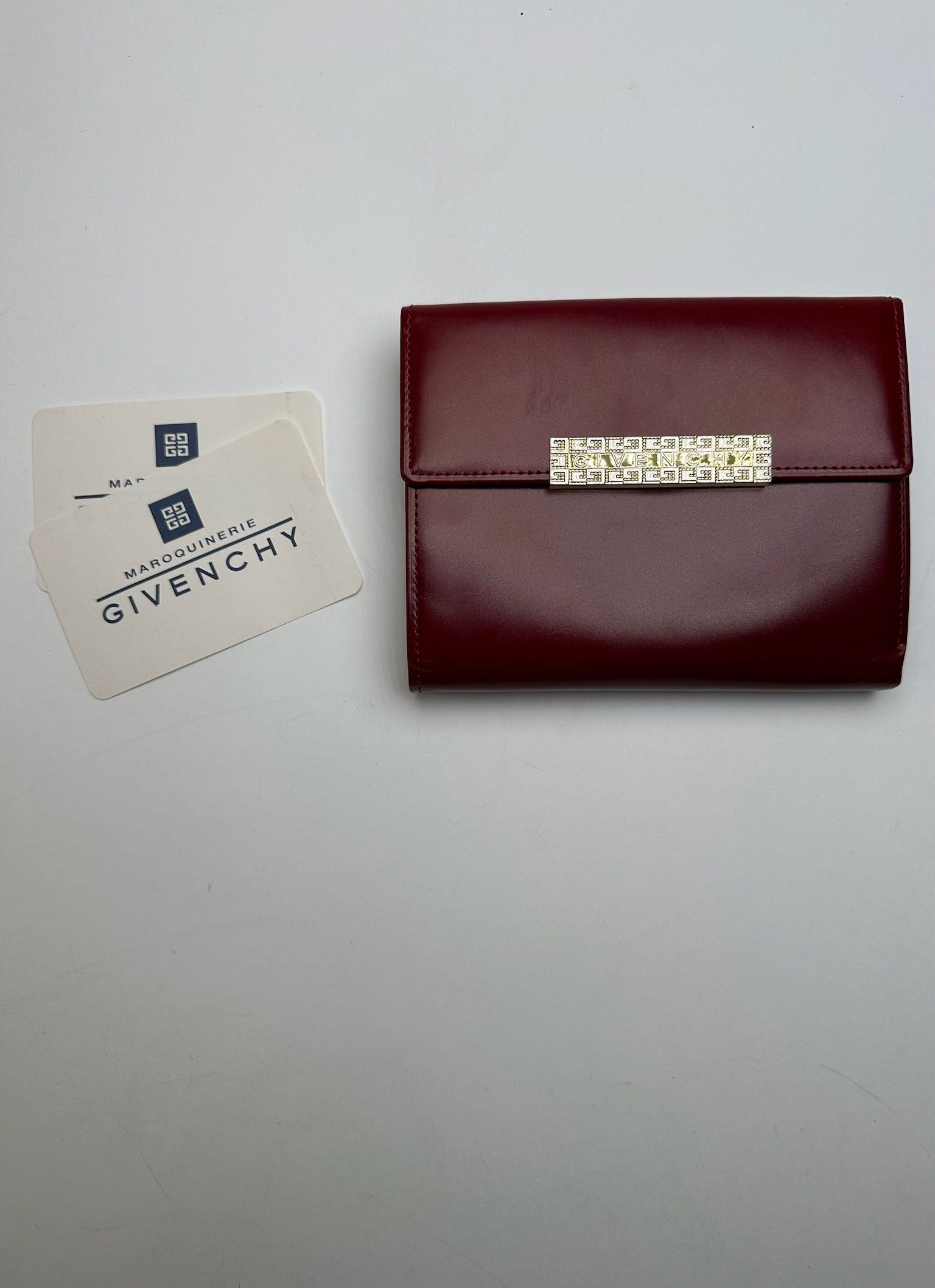 Givenchy Vintage Patent Leather Wallet Red Size ONE SIZE - 3 Thumbnail