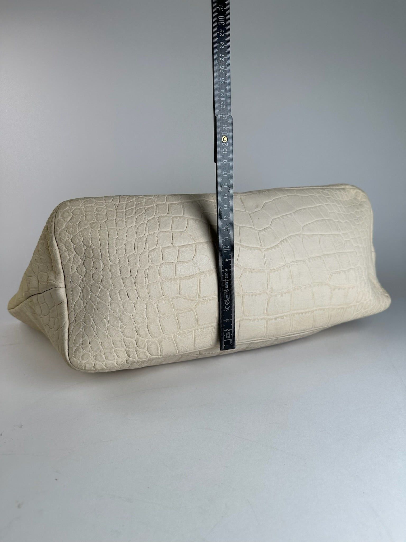 Emilio Pucci Vintage Crocodile Emblossed Leather Tote Bag Size ONE SIZE - 13 Thumbnail
