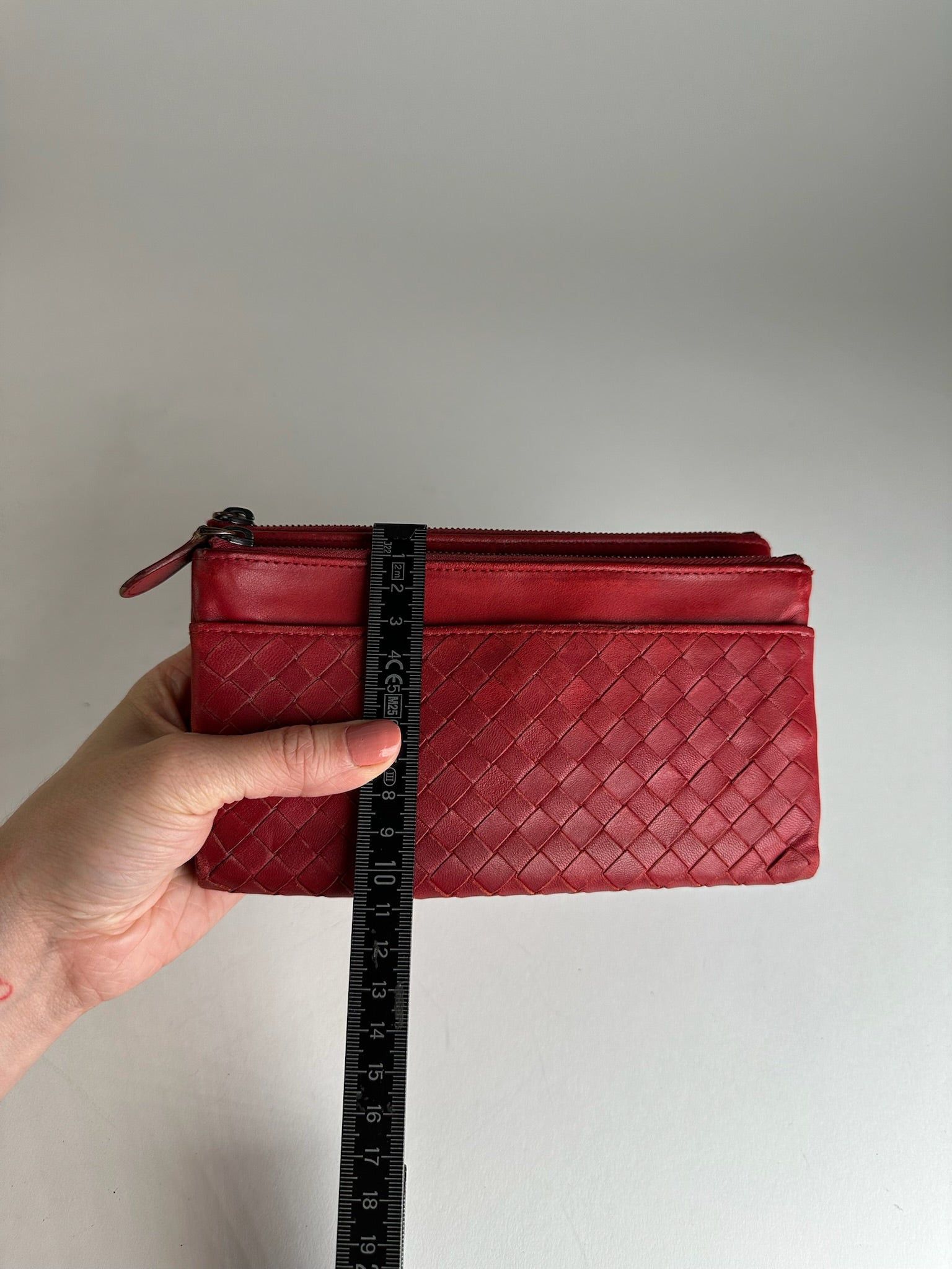 Bottega Veneta Vintage Intrecciato Leather Card Holder Wallet Red Size ONE SIZE - 12 Thumbnail