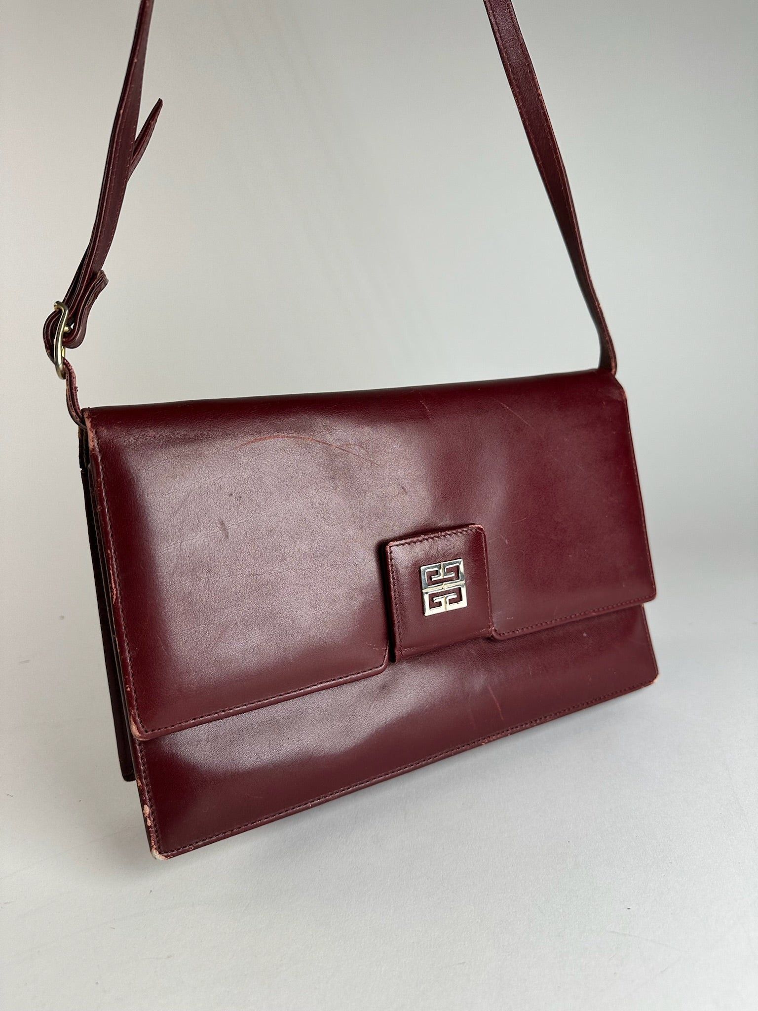 Givenchy Vintage Leather Shoulder Bag Burgundy Size ONE SIZE - 6 Thumbnail