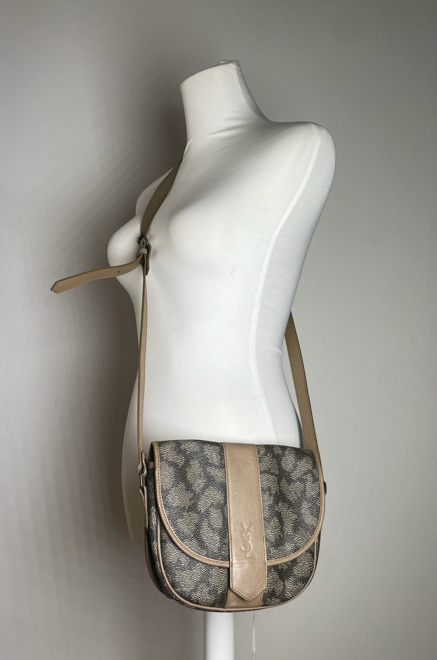 Other Vintage Yves Saint Laurent Stone Emblossed Leather Shoulder Size ONE SIZE - 5 Thumbnail