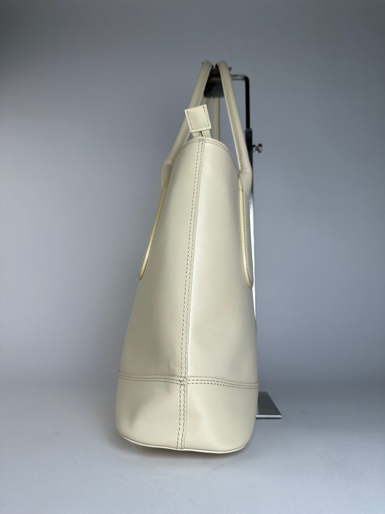 Issey Miyake Vintage Leather Handbag White Cream Size ONE SIZE - 10 Thumbnail