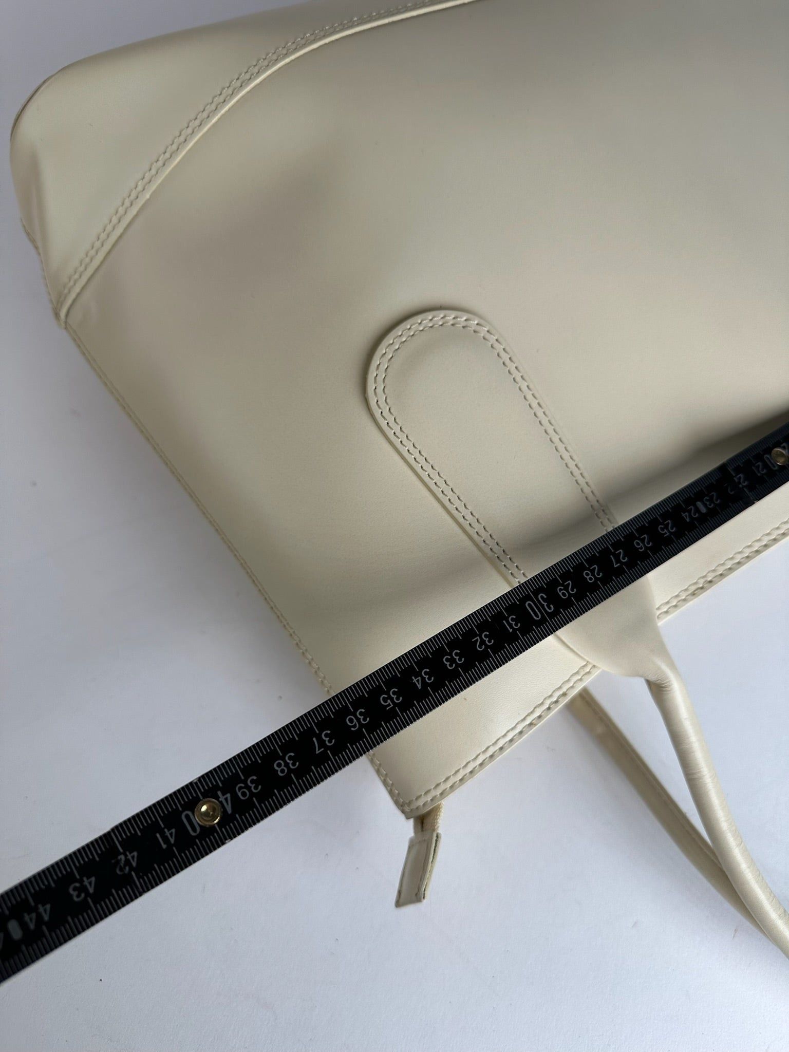 Issey Miyake Vintage Leather Handbag White Cream Size ONE SIZE - 13 Thumbnail