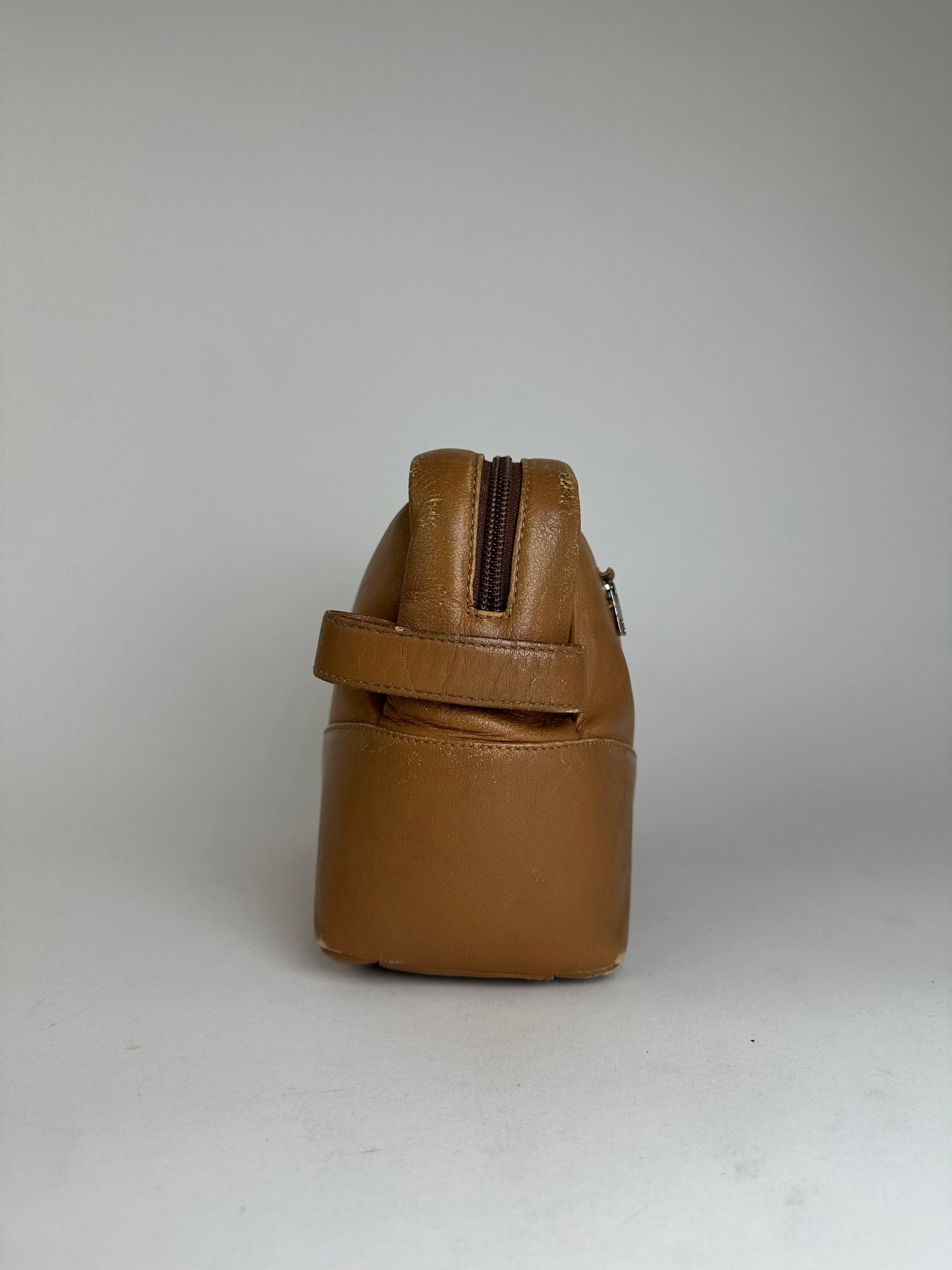 Loewe Vintage Madrid Logo Leather Clutch Brown Size ONE SIZE - 5 Thumbnail