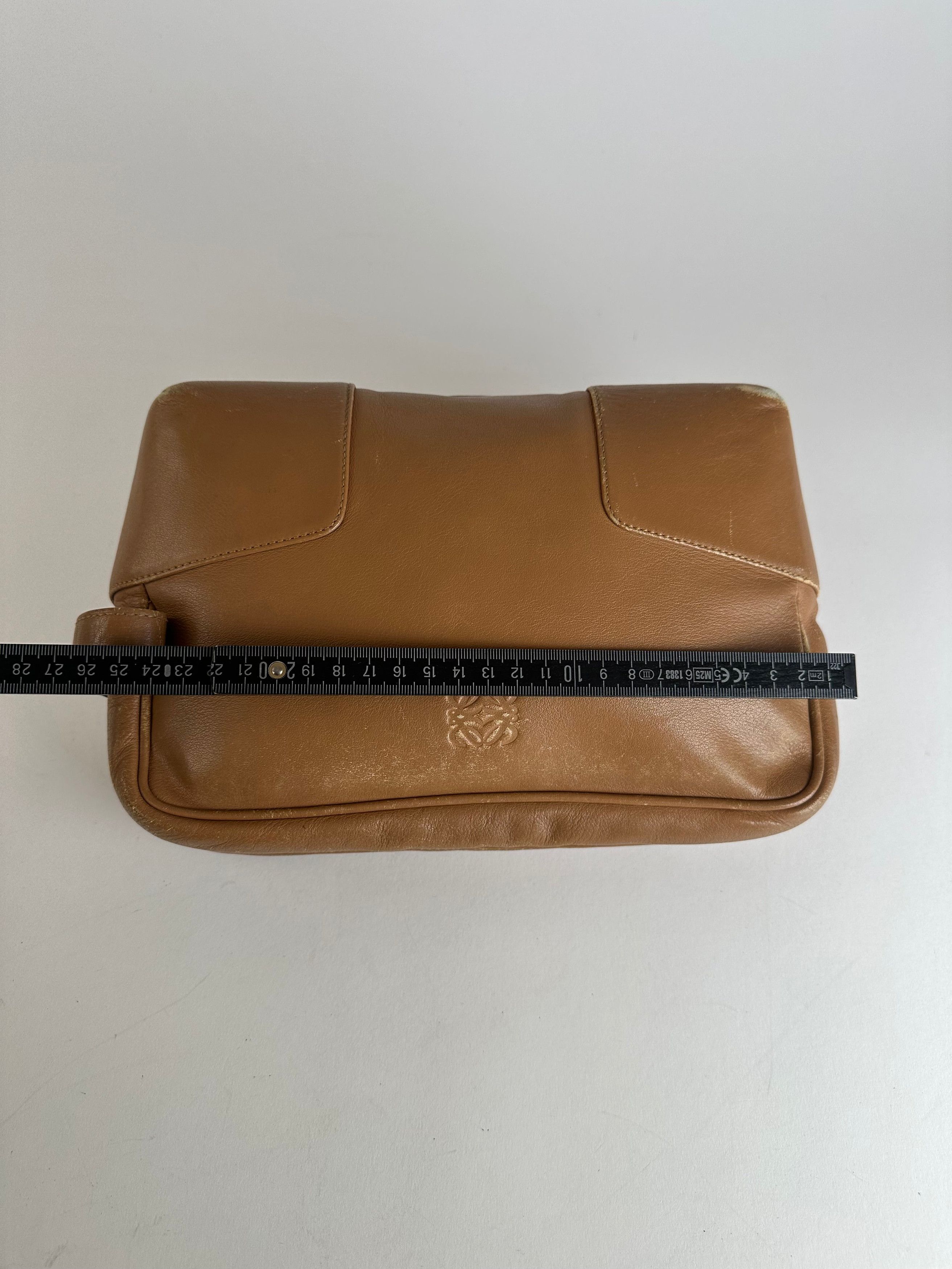 Loewe Vintage Madrid Logo Leather Clutch Brown Size ONE SIZE - 12 Thumbnail