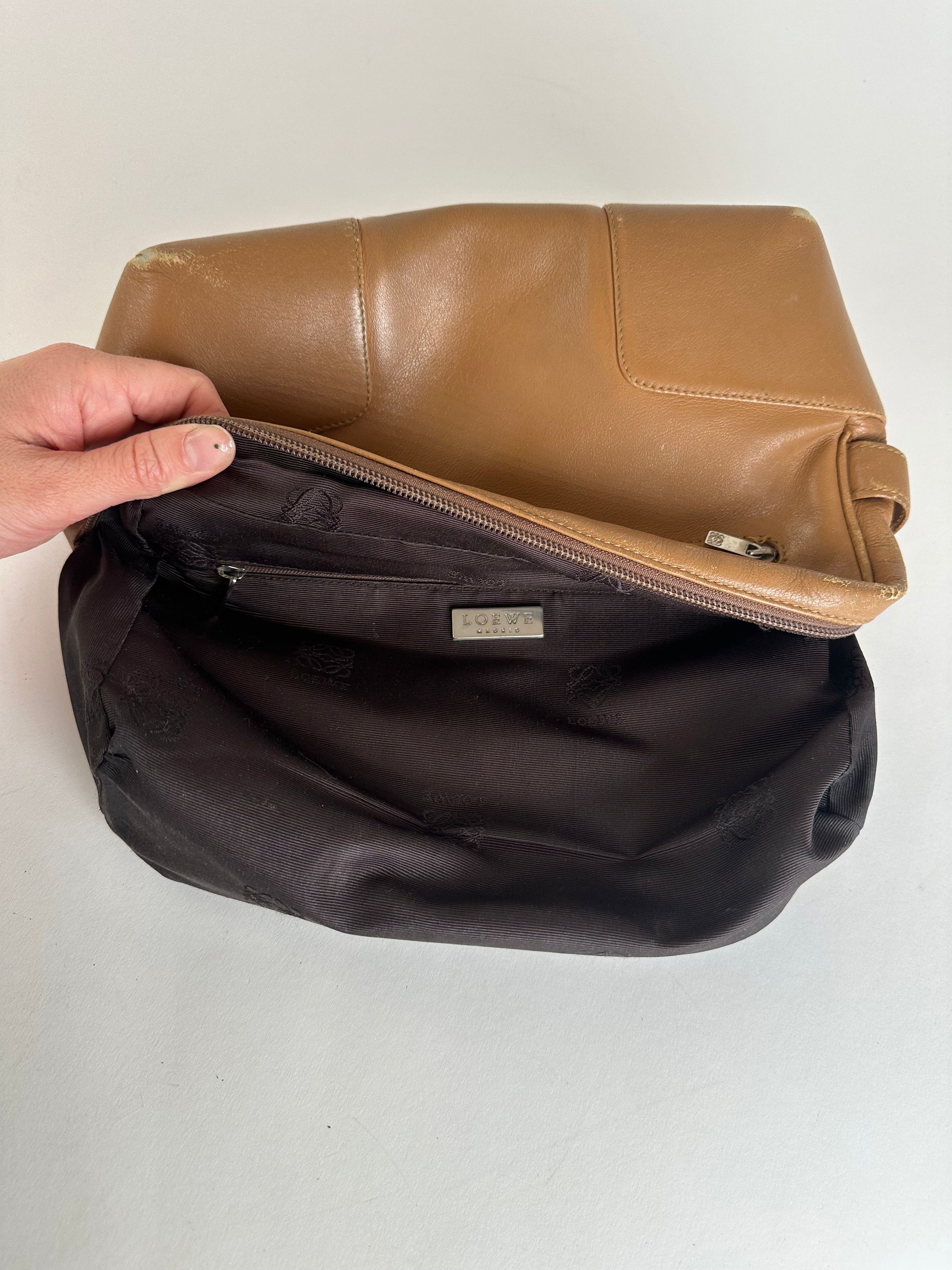 Loewe Vintage Madrid Logo Leather Clutch Brown Size ONE SIZE - 11 Thumbnail