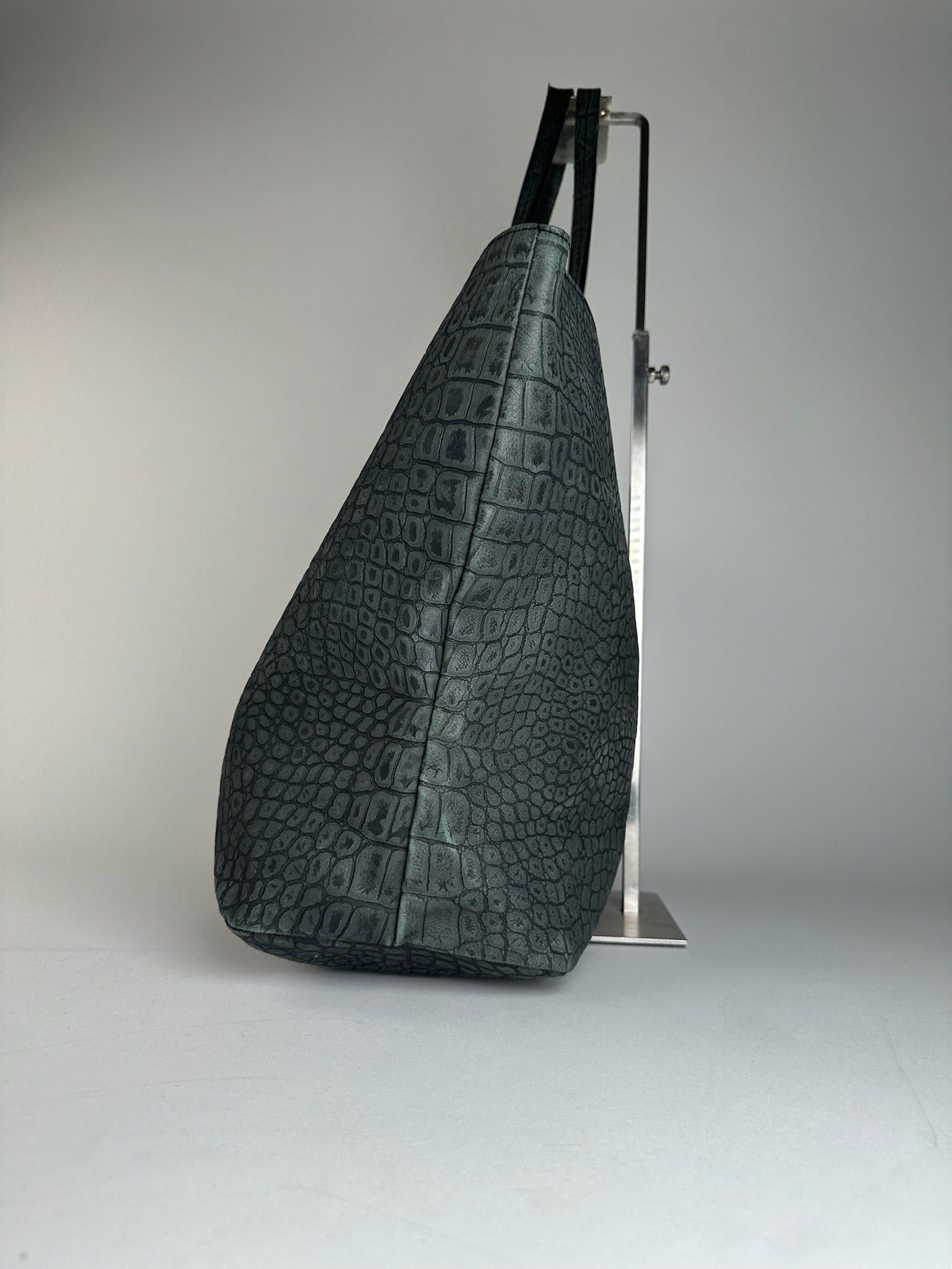 Emilio Pucci Vintage Crocodile Emblossed Leather Tote Bag Black Size ONE SIZE - 9 Thumbnail