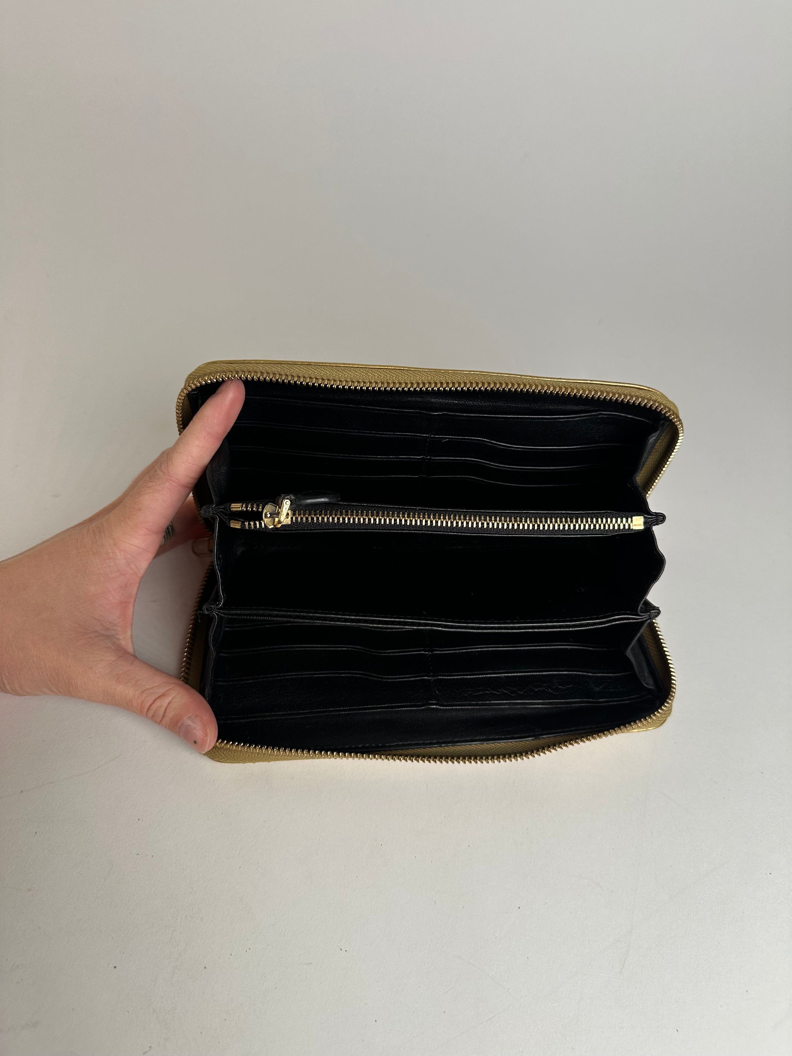 Loewe Vintage Madrid Leather Zippy Wallet Gold Size ONE SIZE - 4 Thumbnail