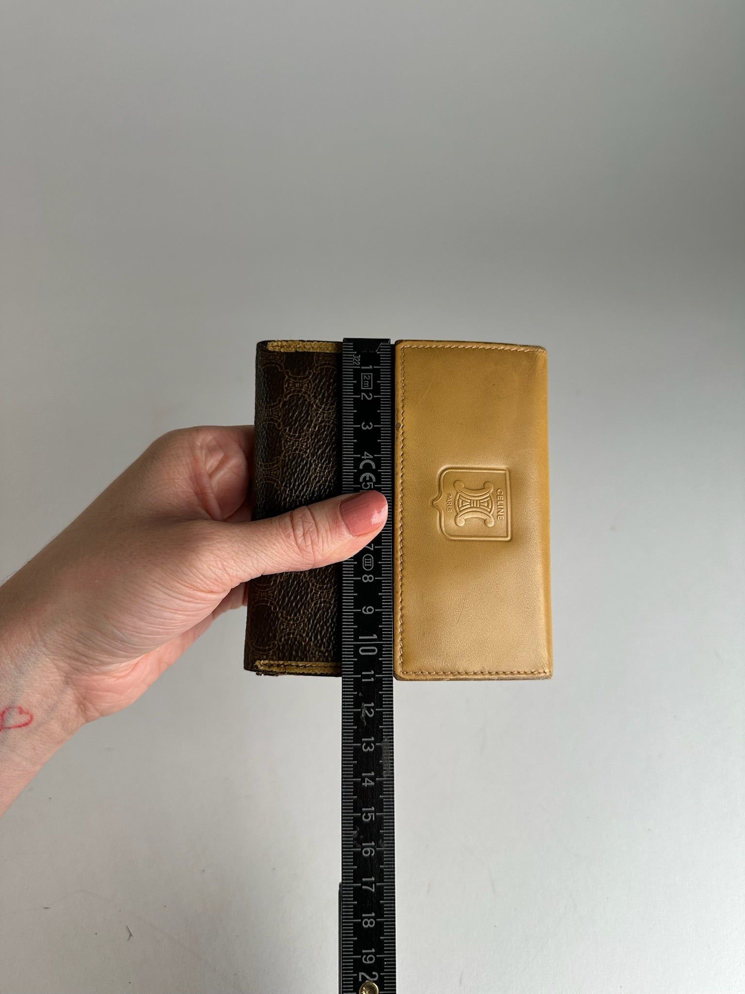 Celine Vintage Paris Triomphe Monogram Leather Wallet Brown Beige Size ONE SIZE - 9 Thumbnail