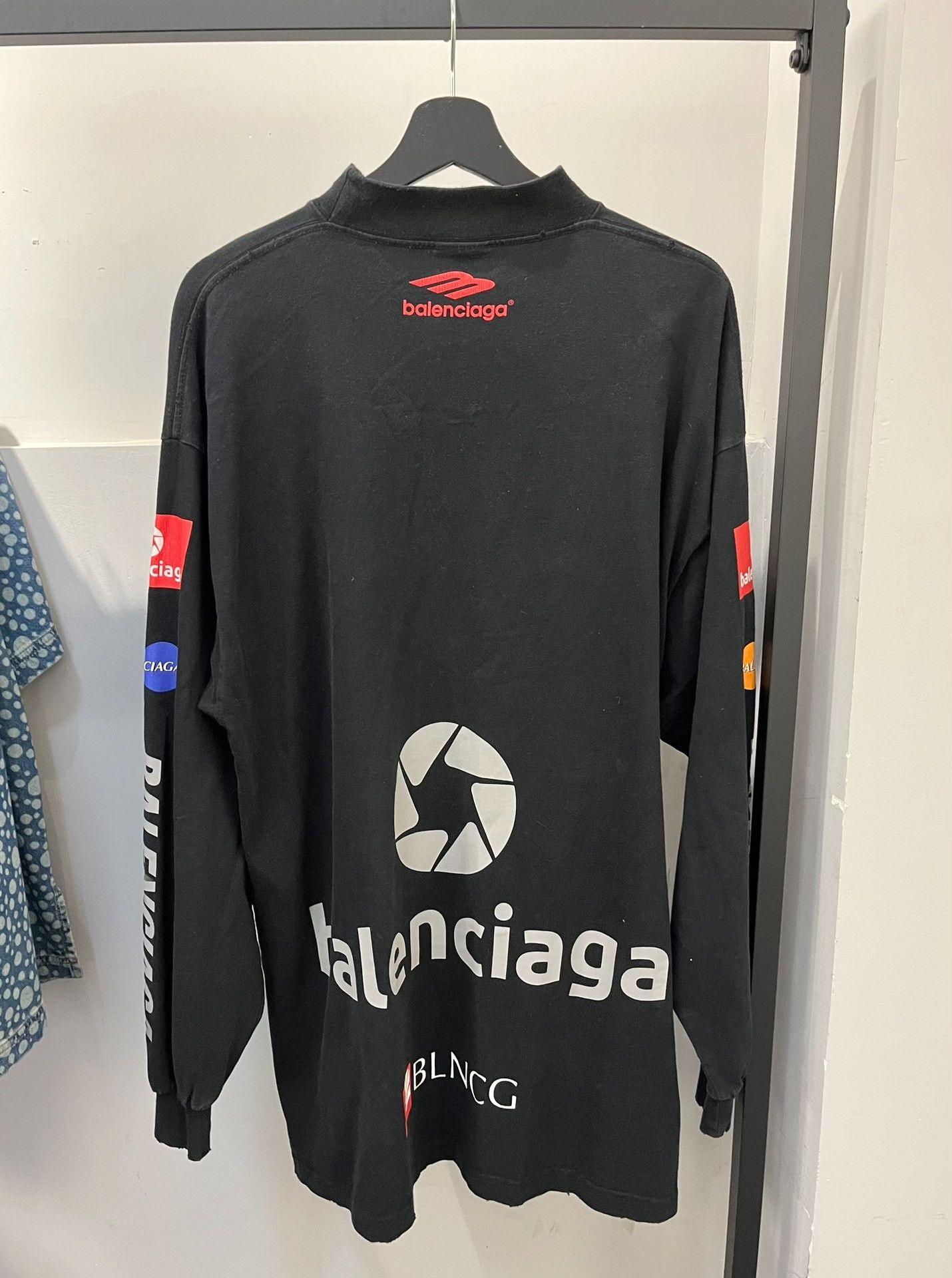 Balenciaga Balenciaga Hoodie l Men Size US L / EU 52-54 / 3 - 2 Thumbnail